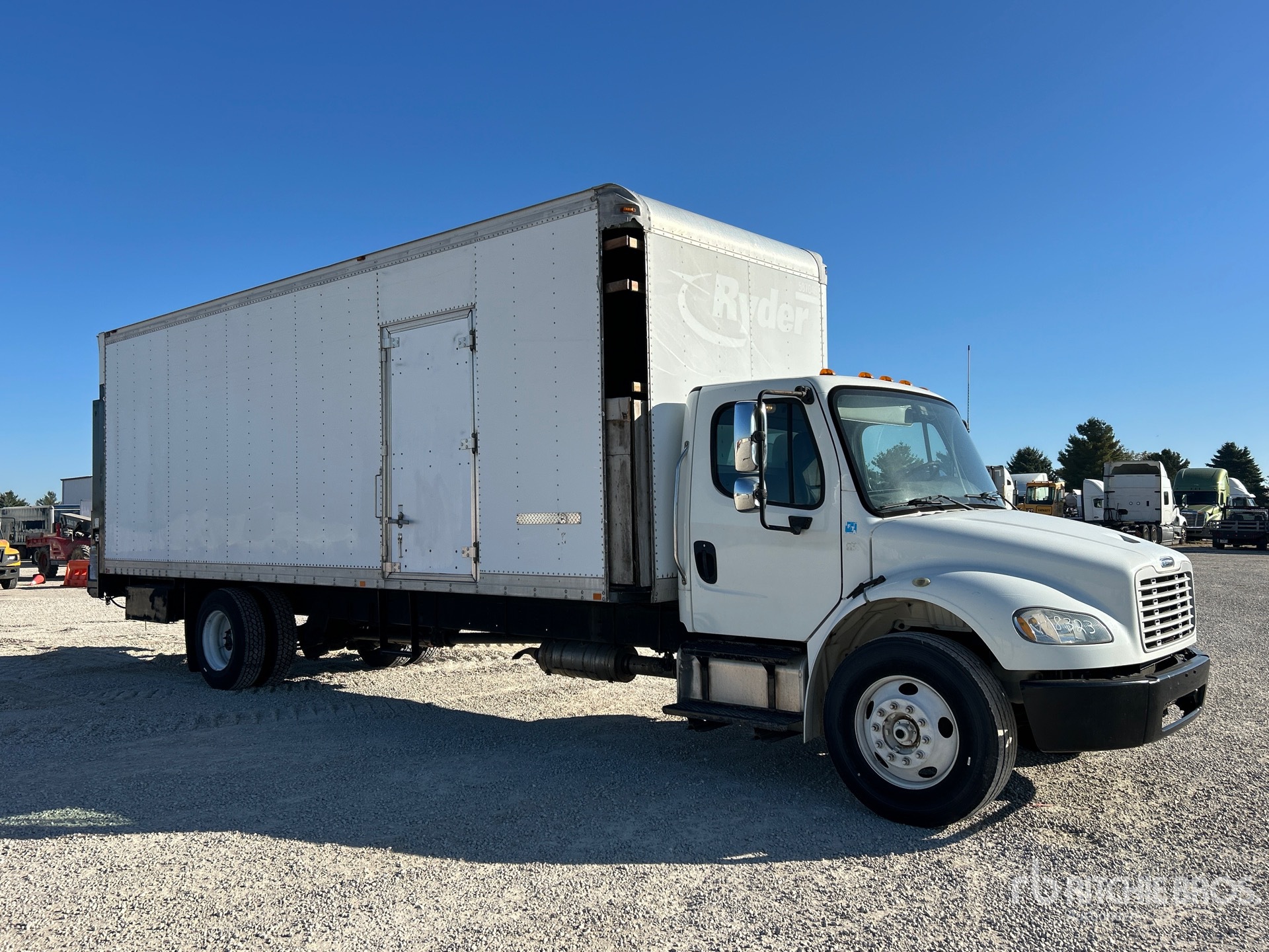 2015 Freightliner M2 106