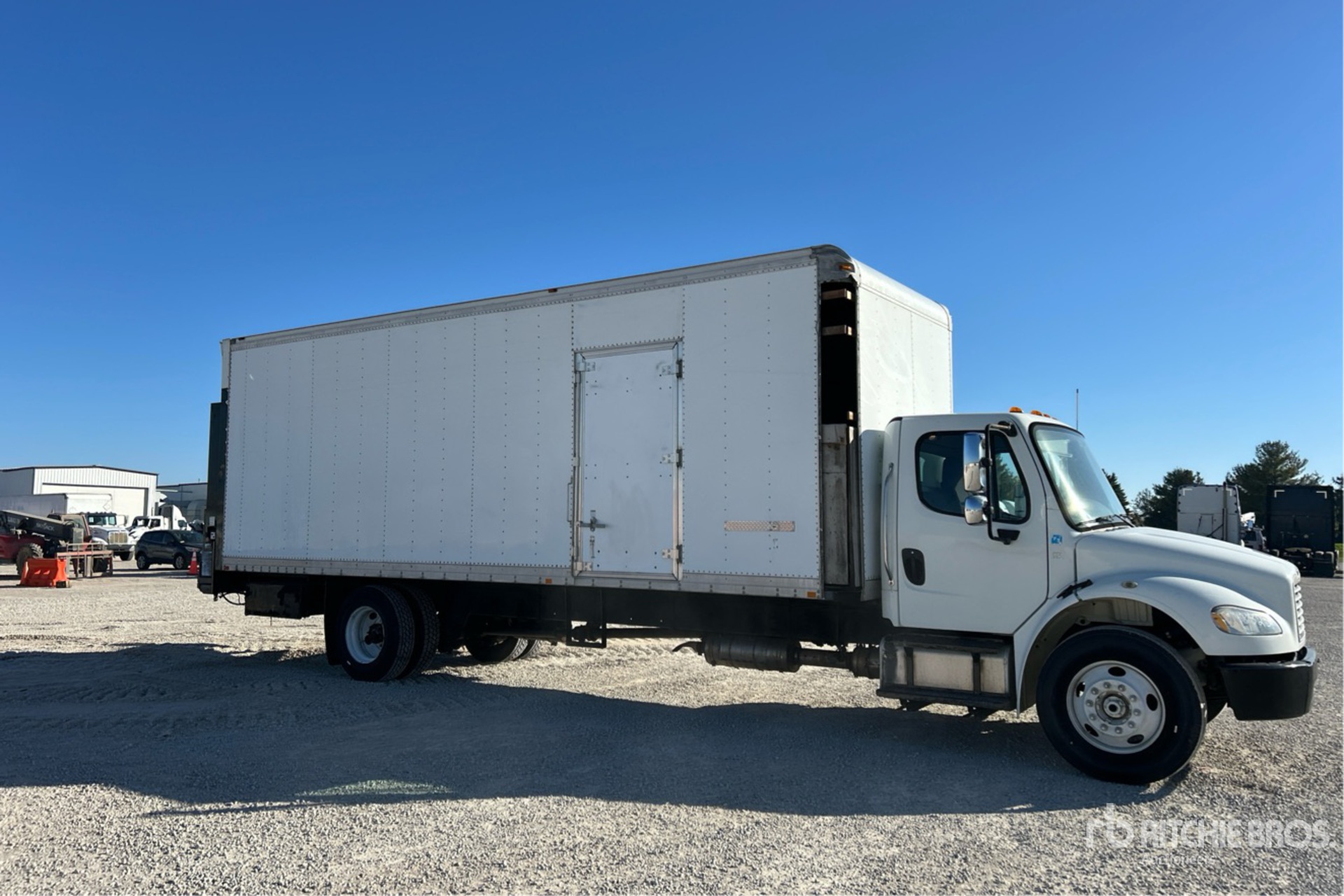 2015 Freightliner M2 106