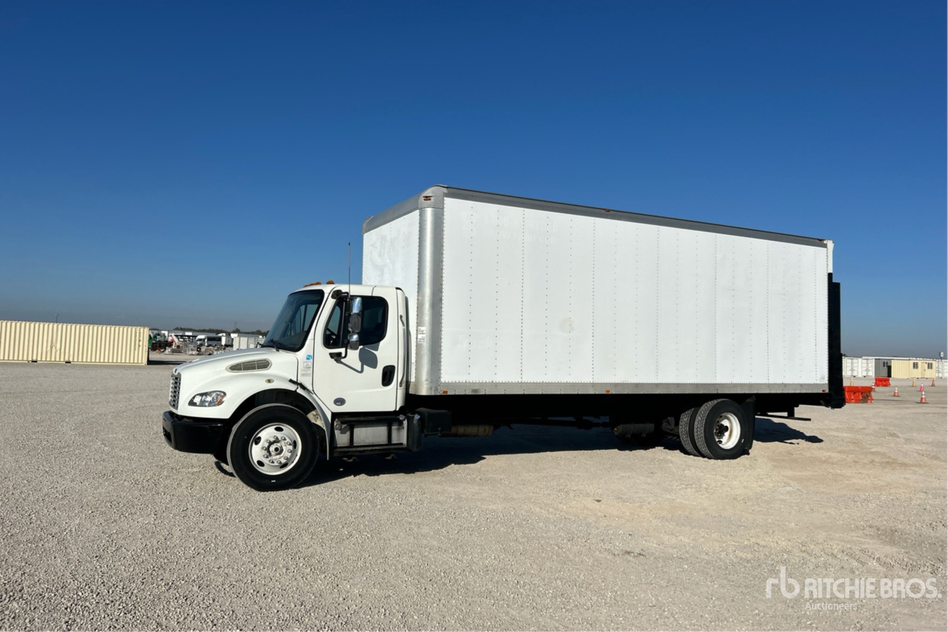 2015 Freightliner M2 106