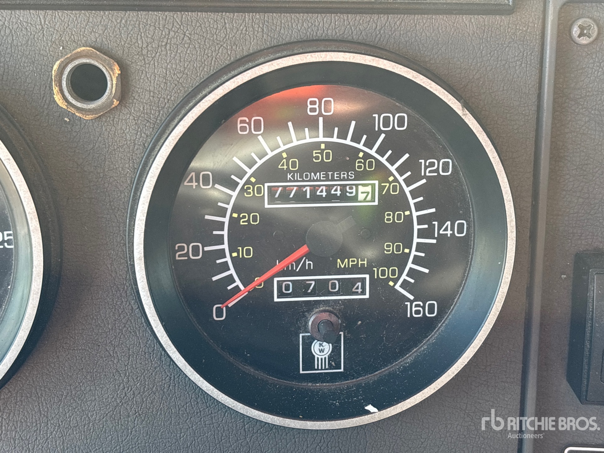 2010 Kenworth T300