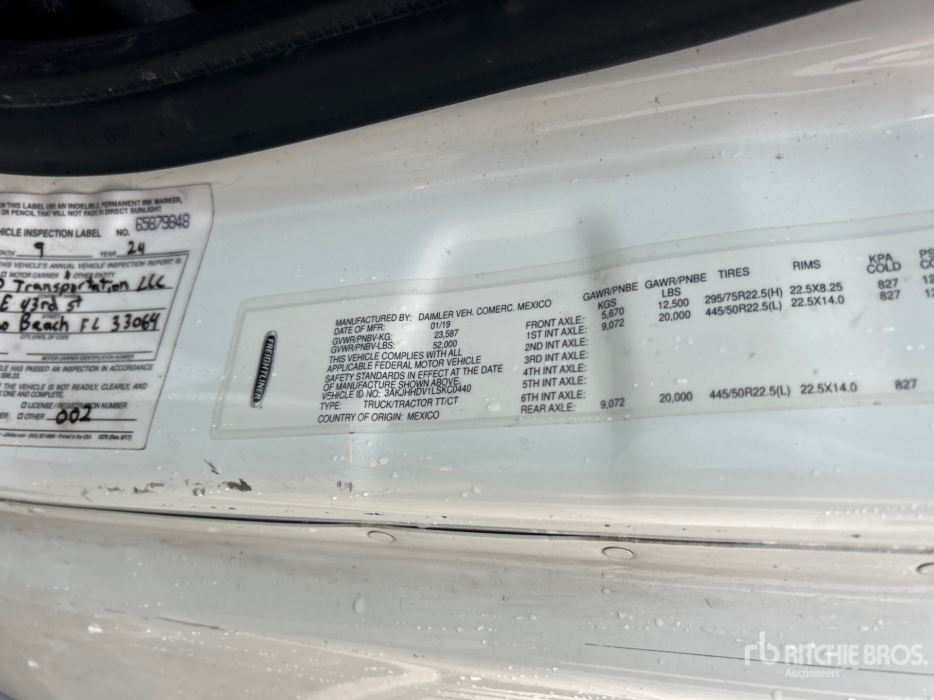 2020 Freightliner CASCADIA 126