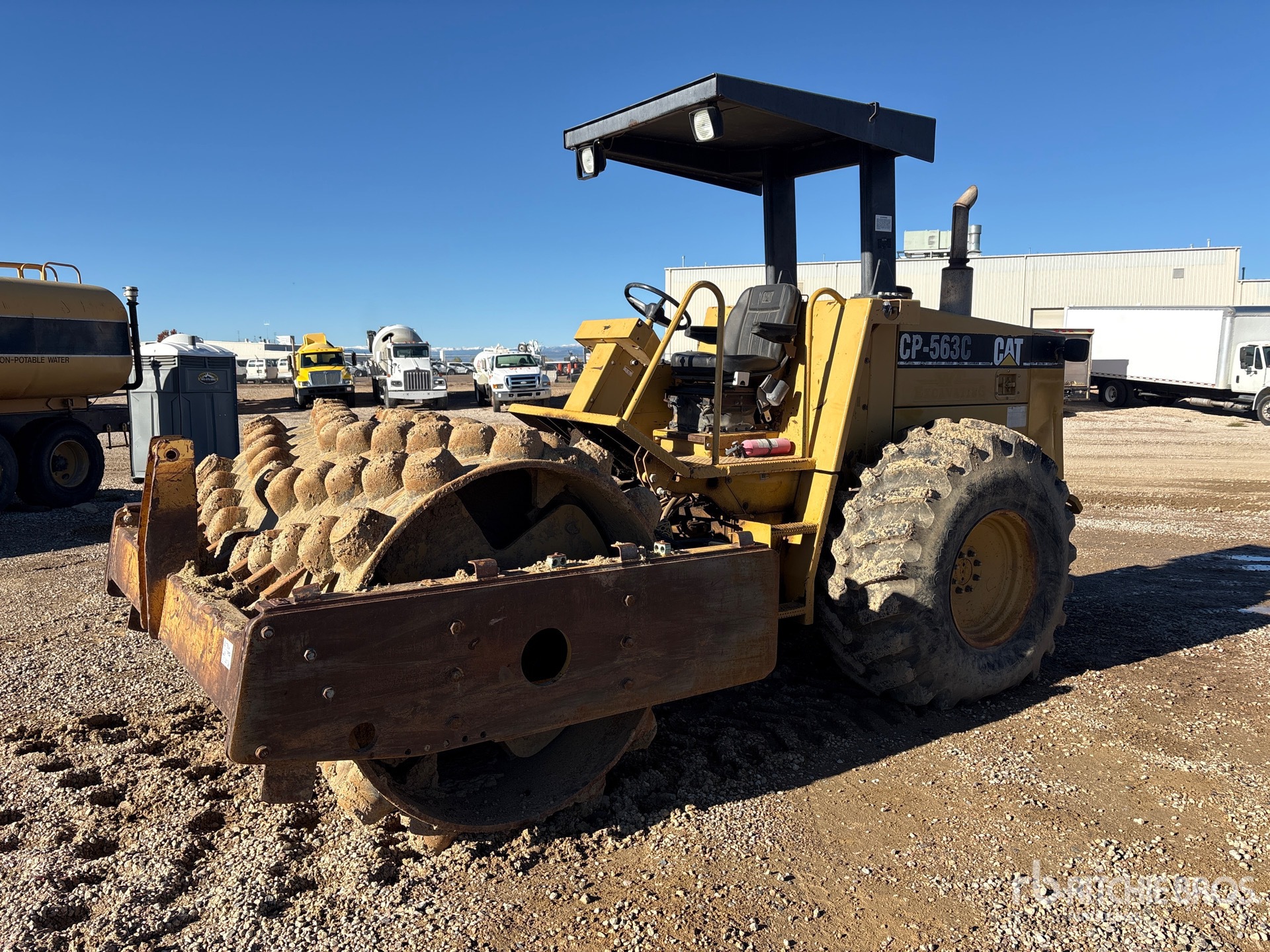 Photo of 1998 Caterpillar CP-563C