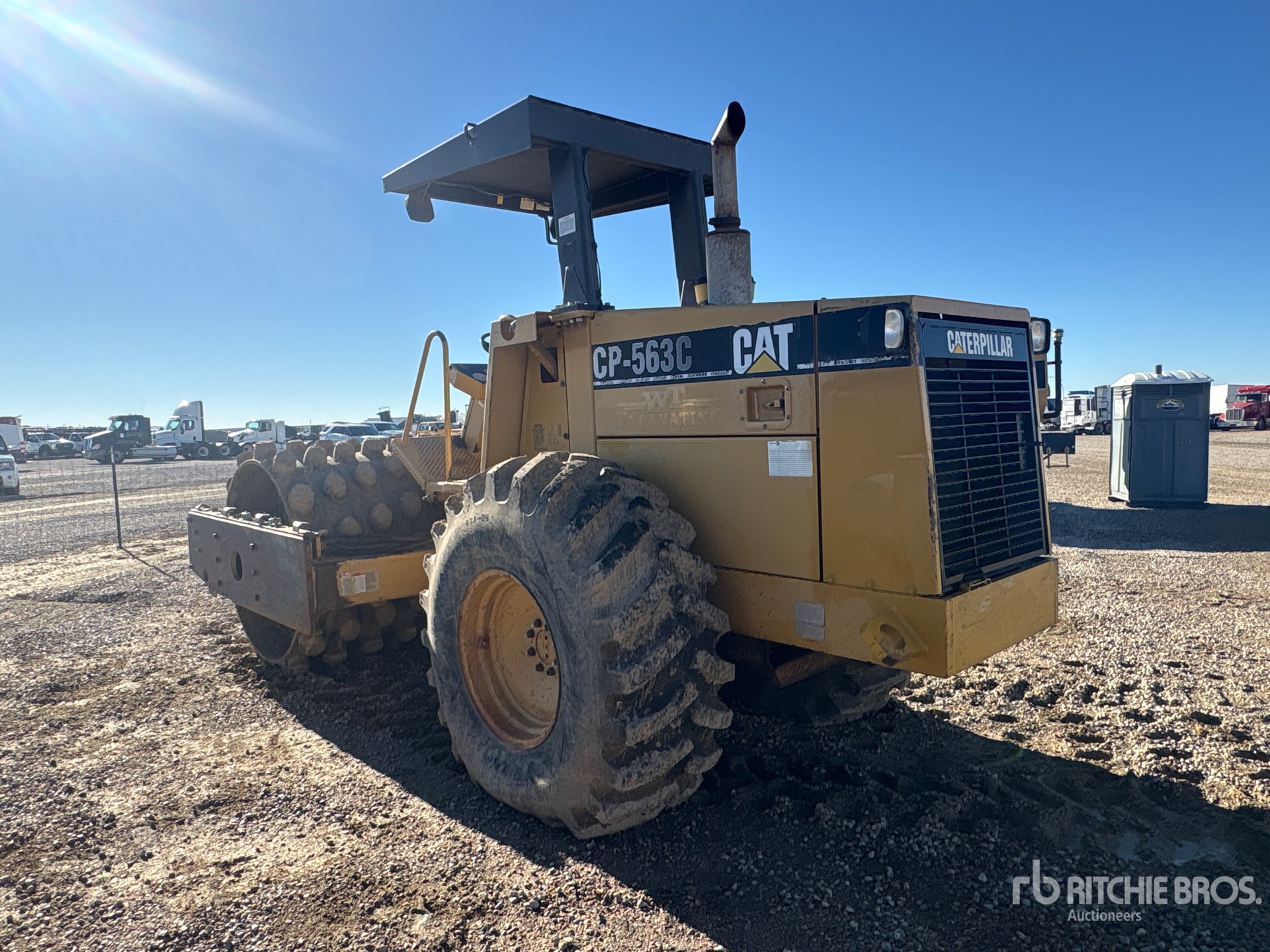 1998 Caterpillar CP-563C