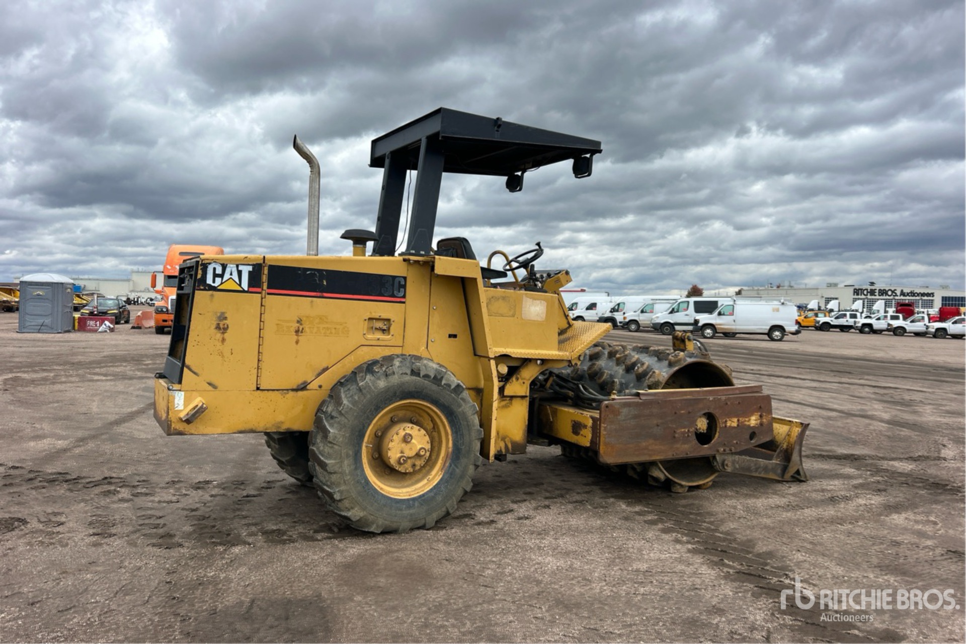 1999 Caterpillar CP-433C