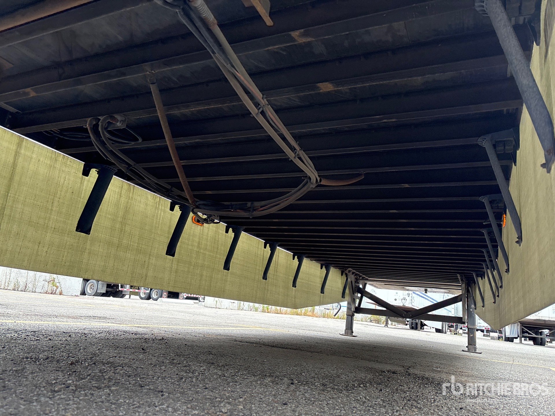 2024 Vanguard 53 FT X 102 IN