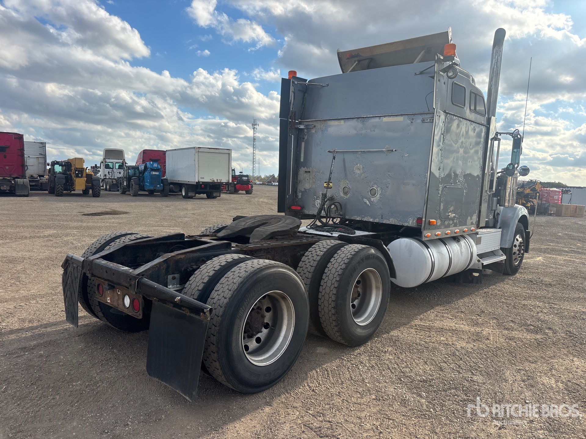 2005 International 9900I
