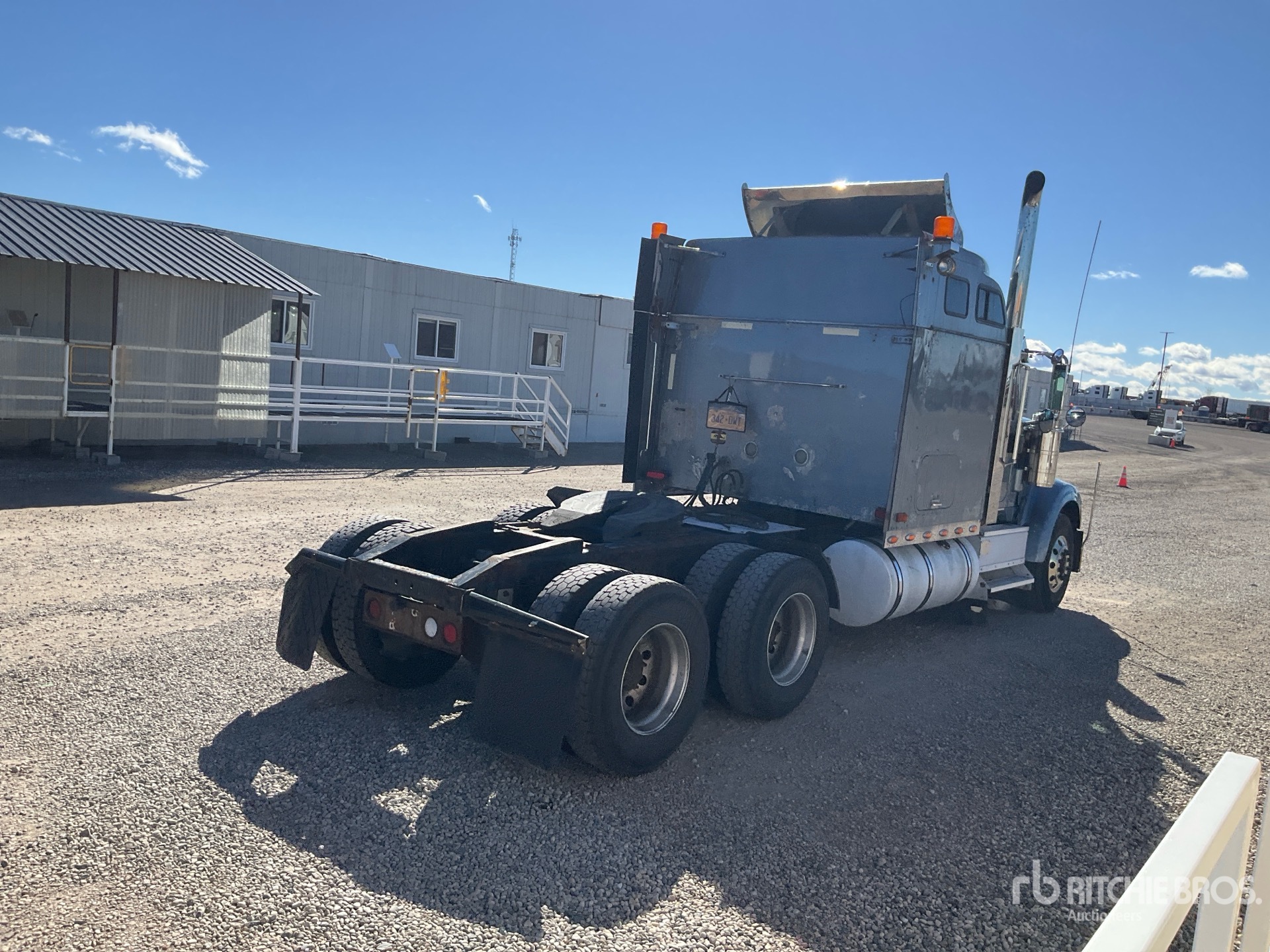 2005 International 9900I