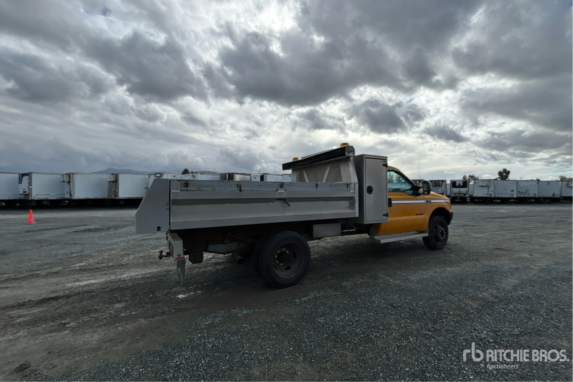 2000 Ford F-450