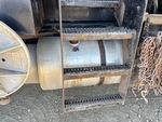 Underbody with Réservoir hydraulique