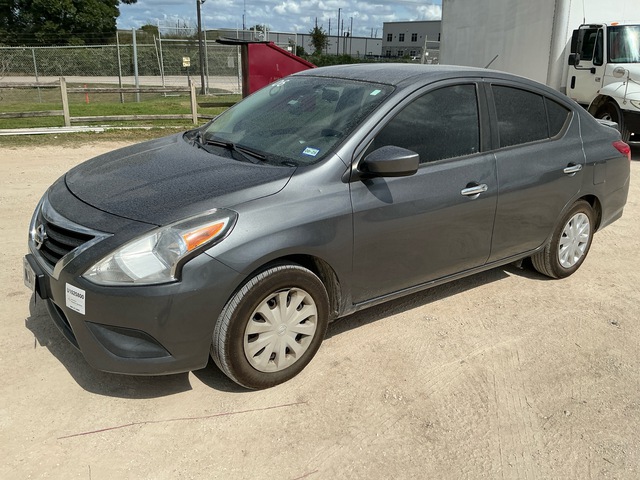 2019 Nissan Versa SV 2WD Automobile