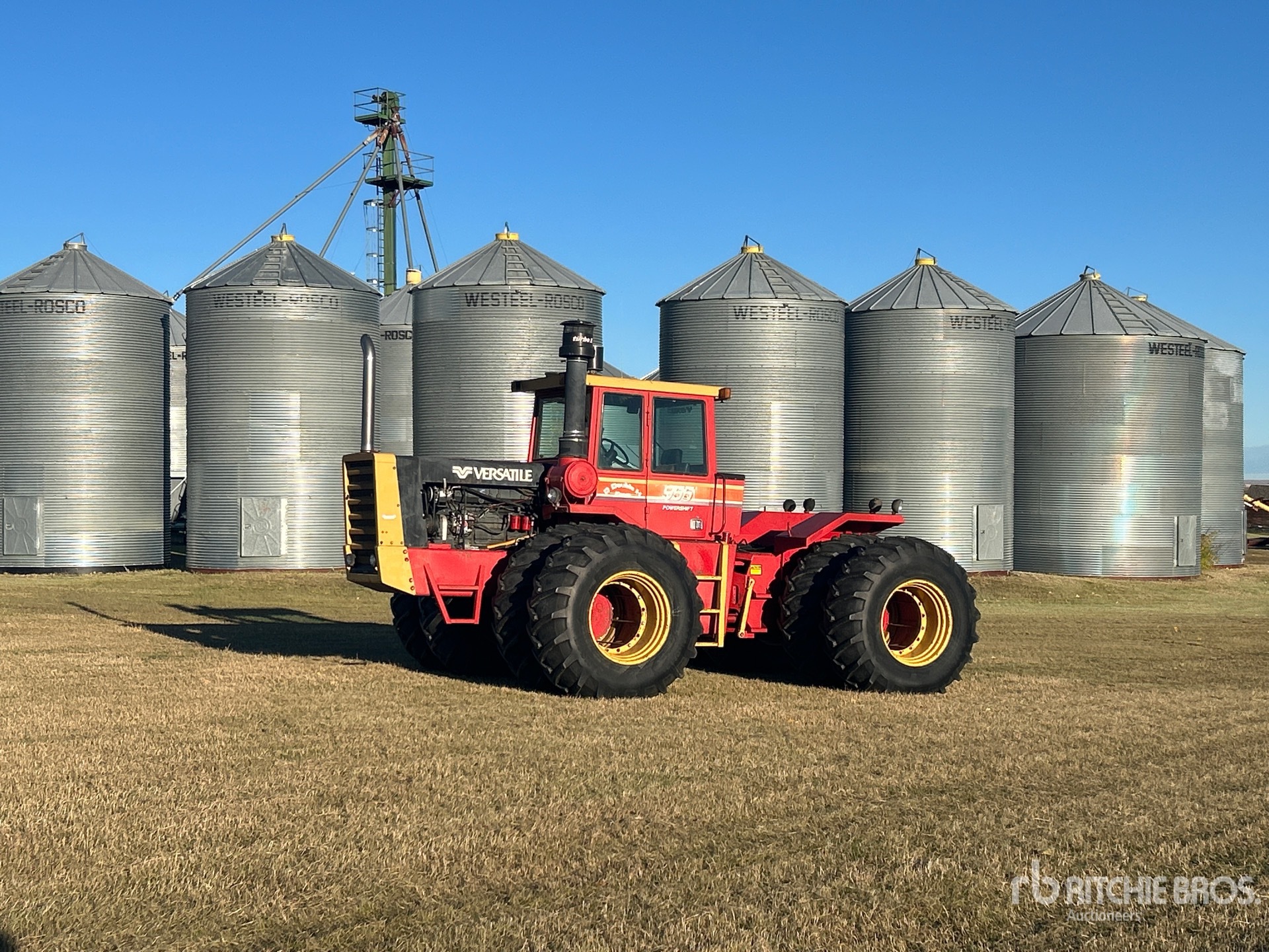 1984 Versatile 955
