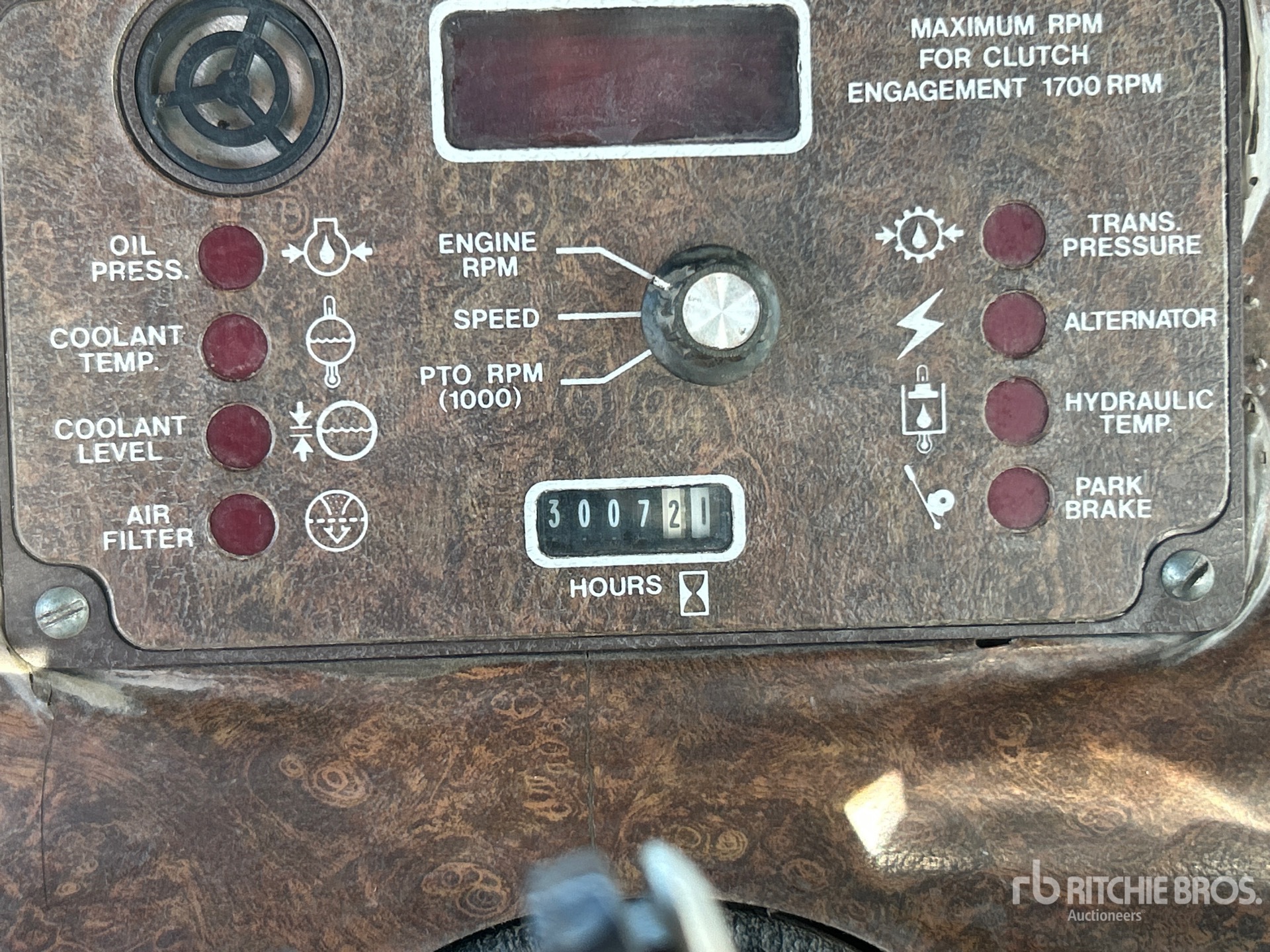 1984 Versatile 955