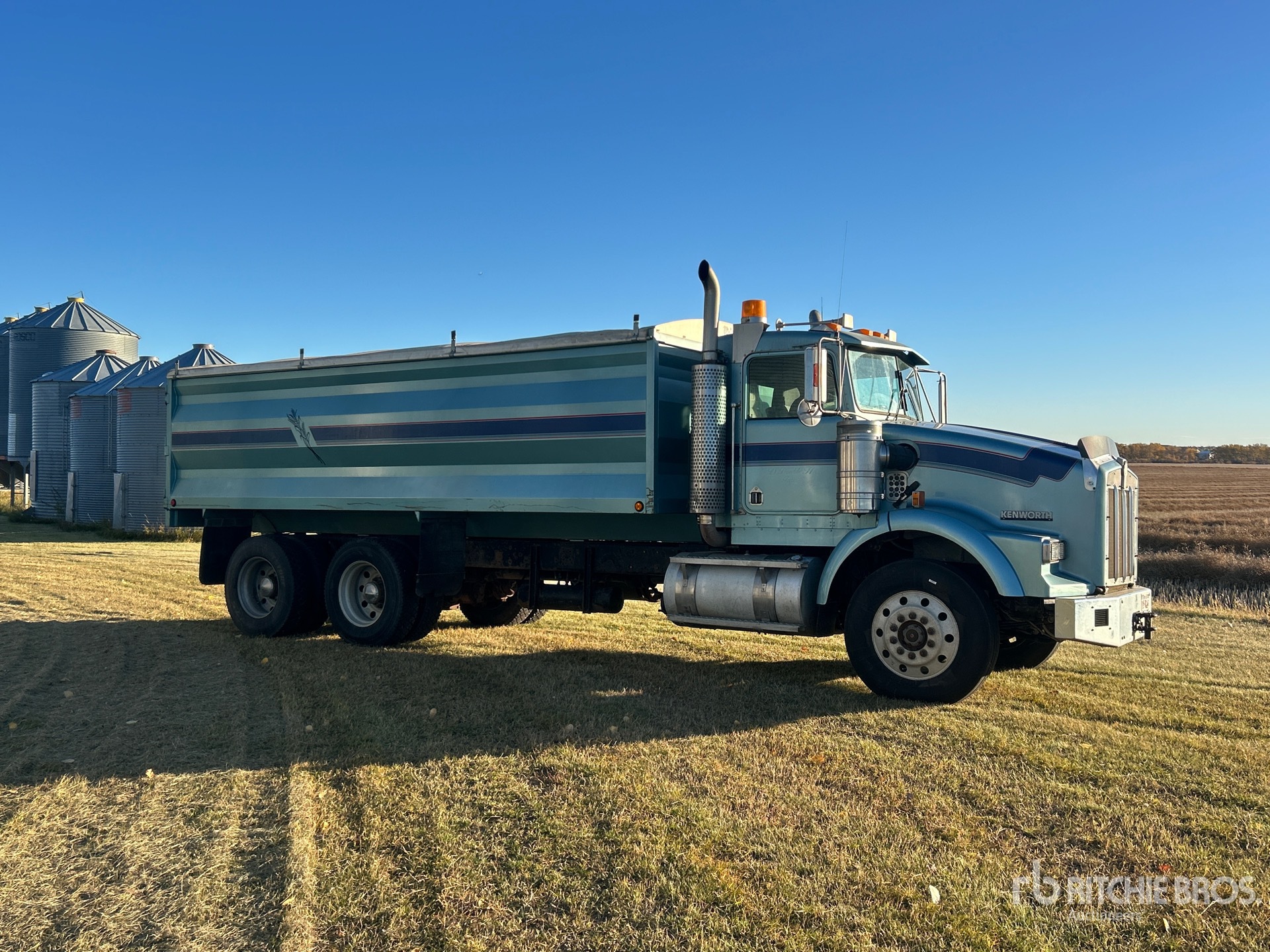 1996 Kenworth T800B