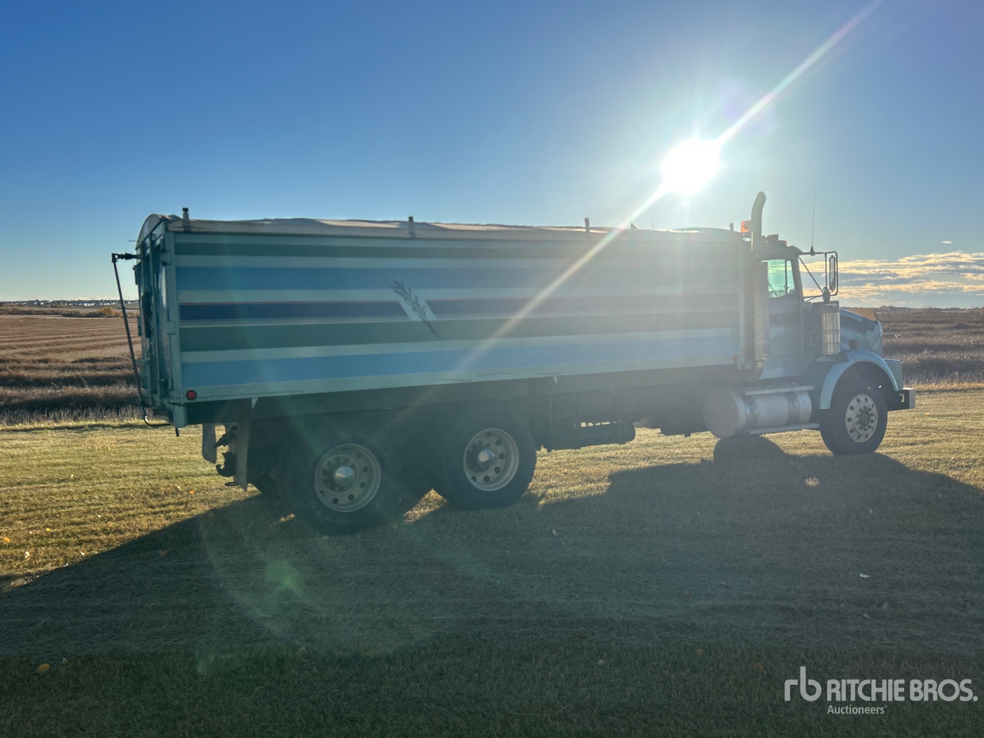 1996 Kenworth T800B