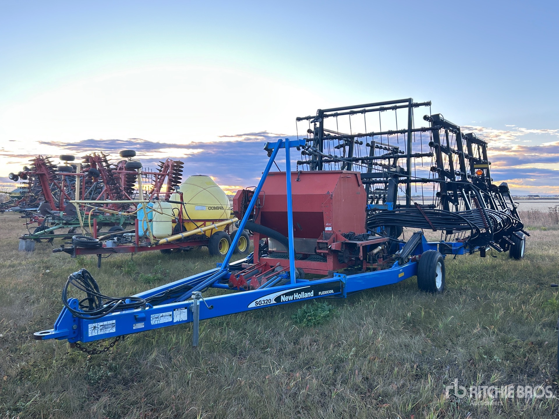 New Holland SG320