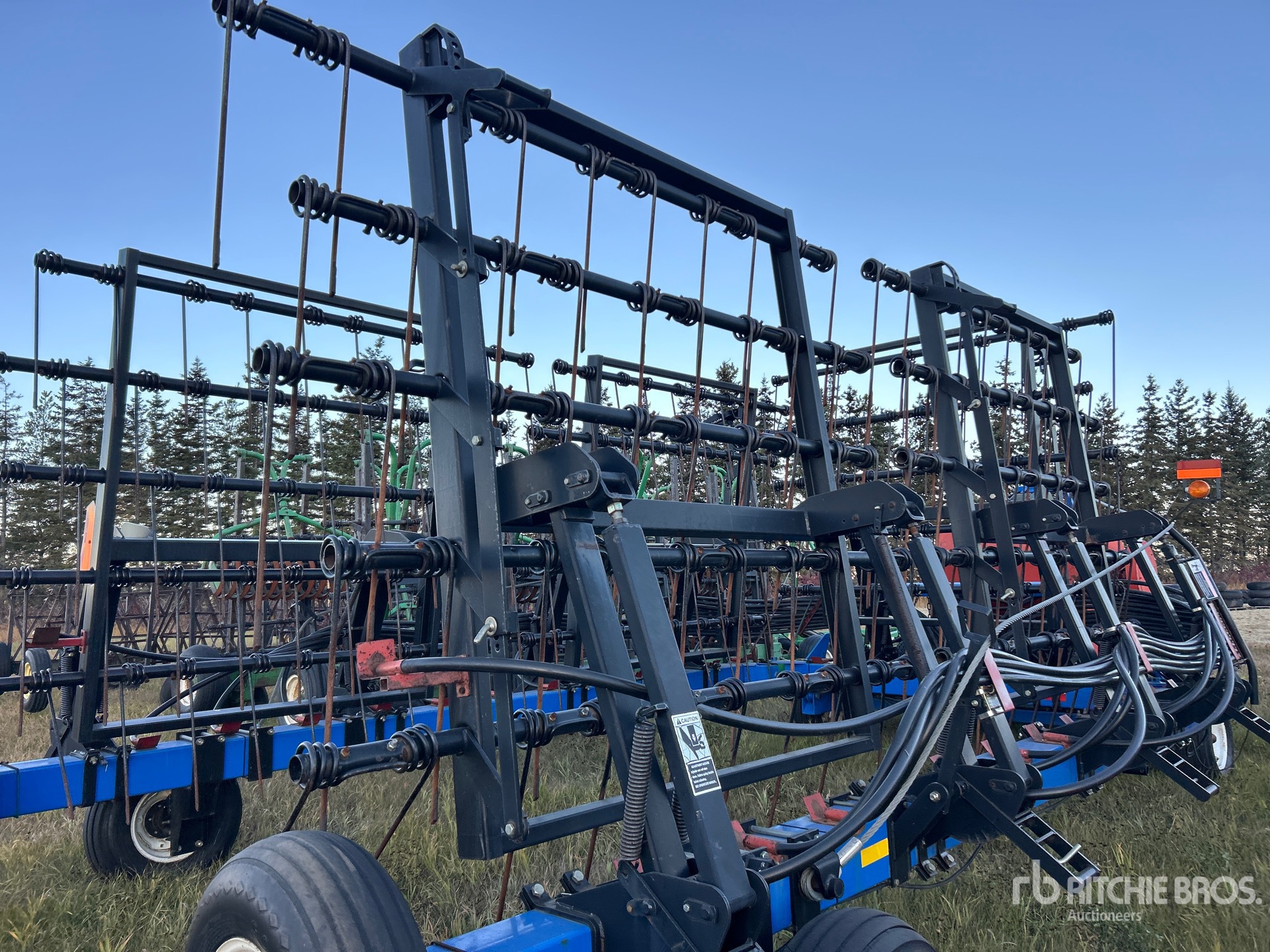 New Holland SG320