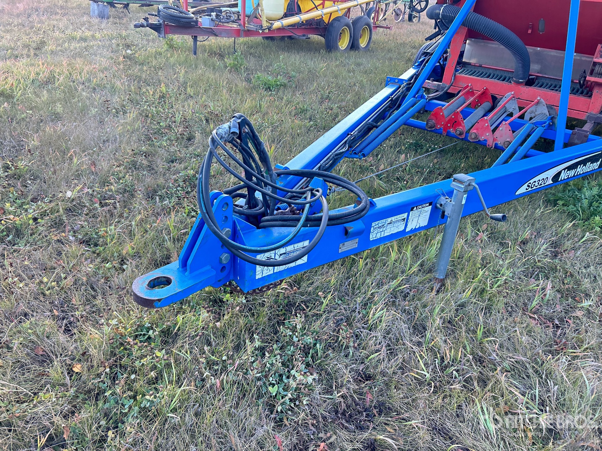 New Holland SG320