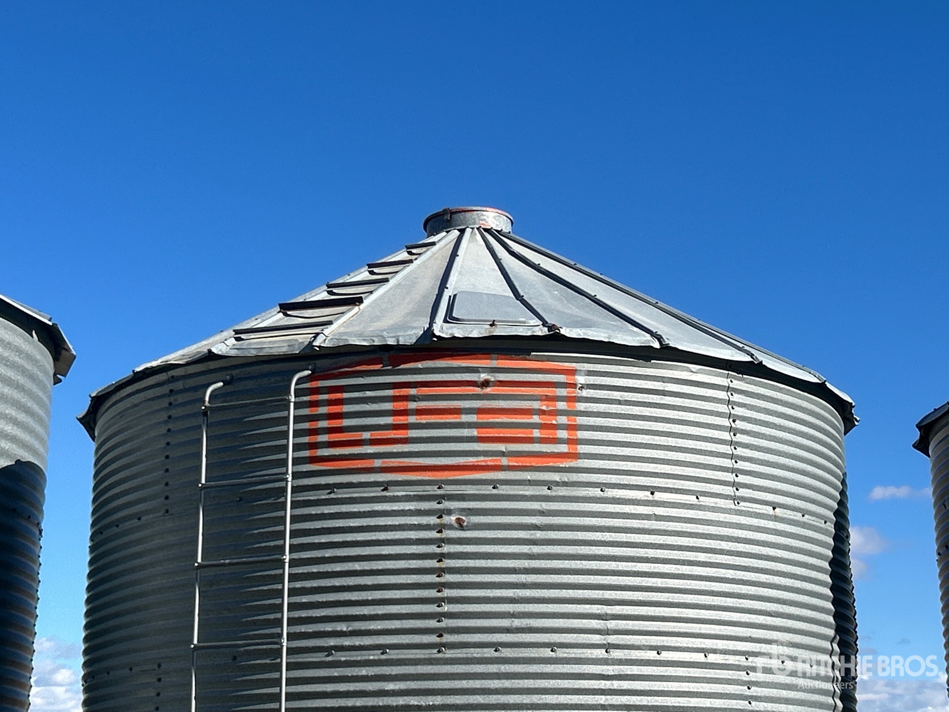 UFA +/- 1650 BU 5 RING