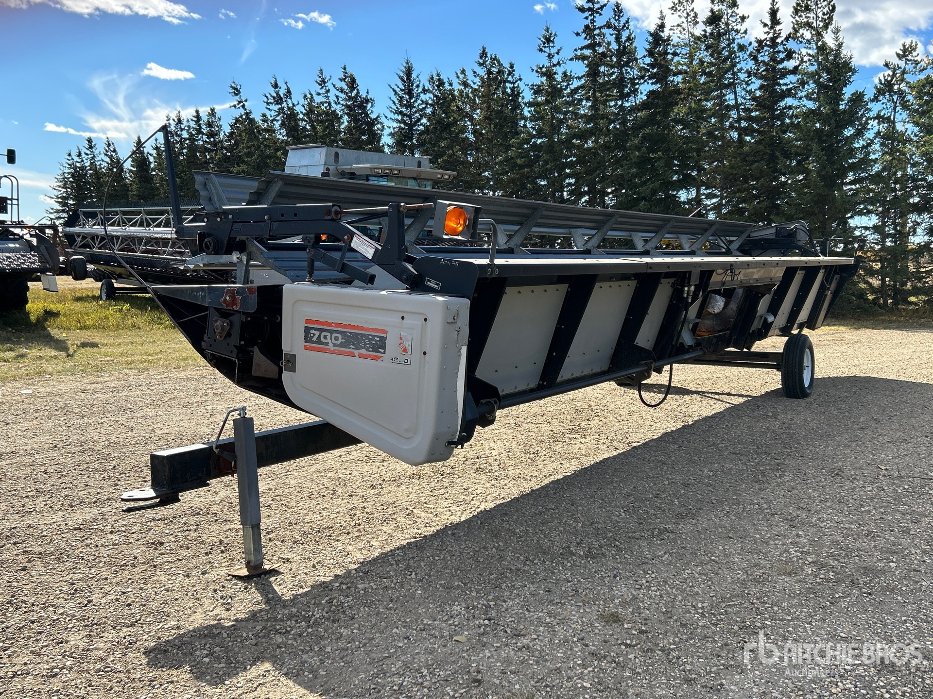 1996 Gleaner 700