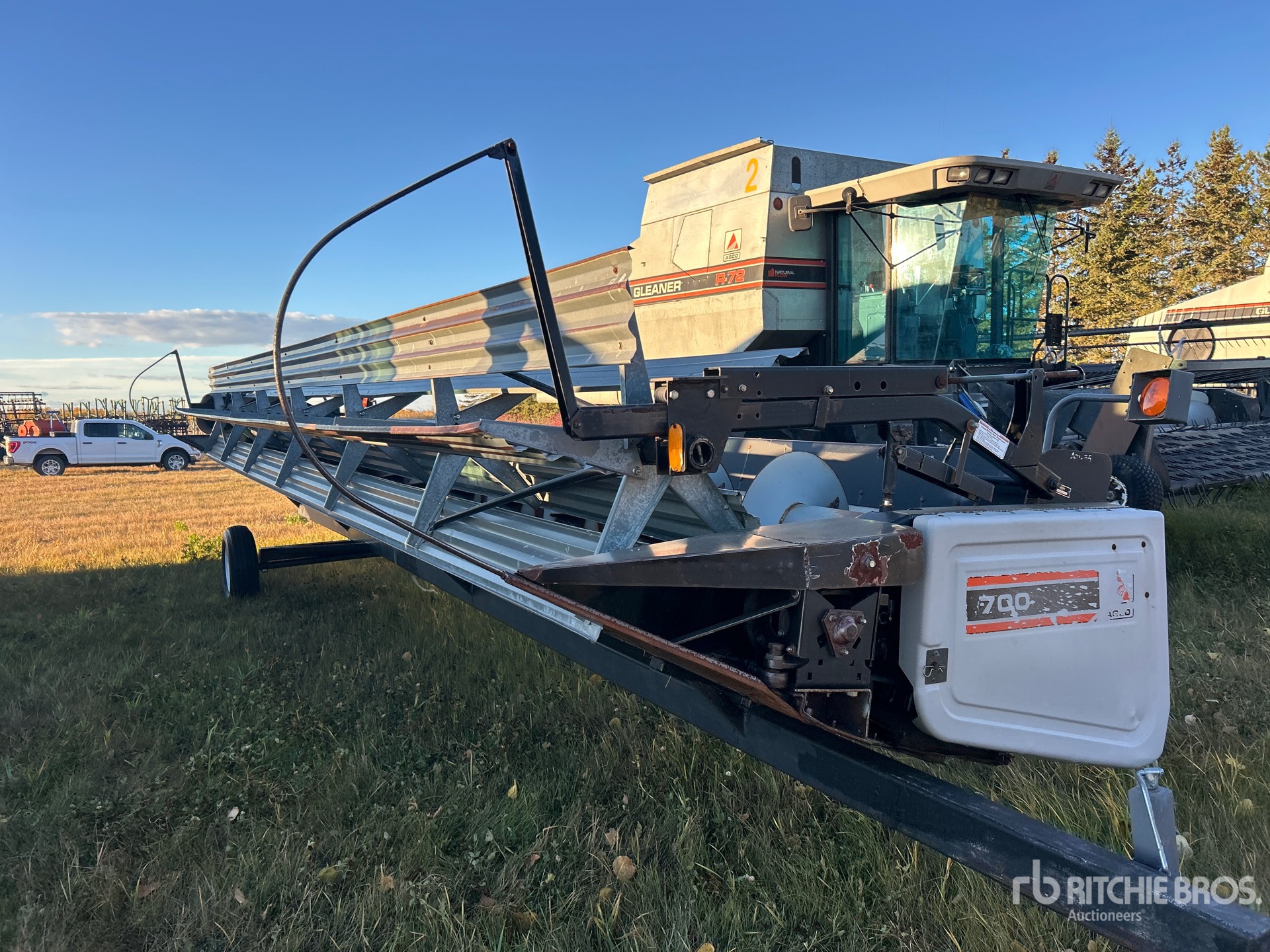 1996 Gleaner 700