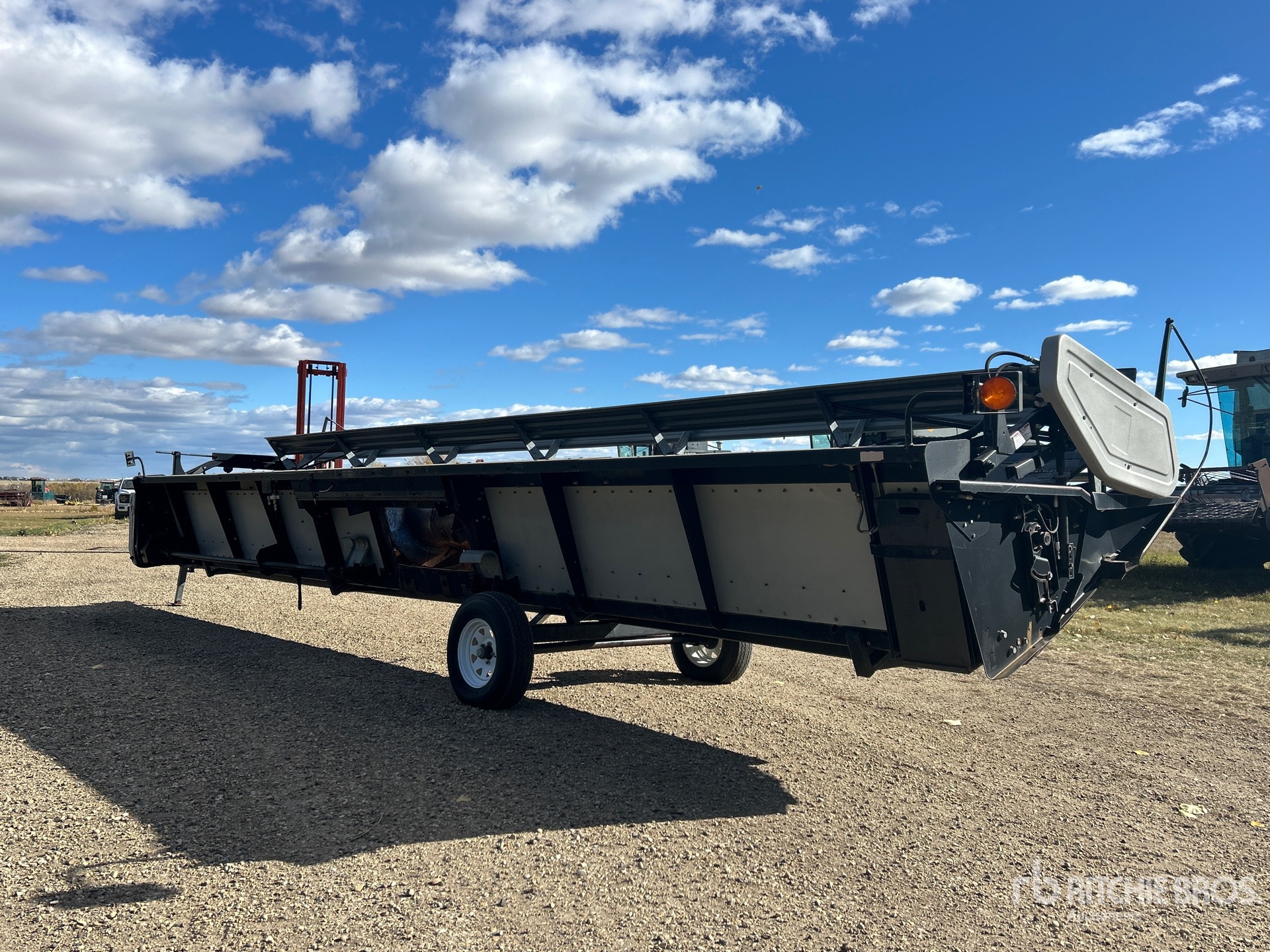 1996 Gleaner 700