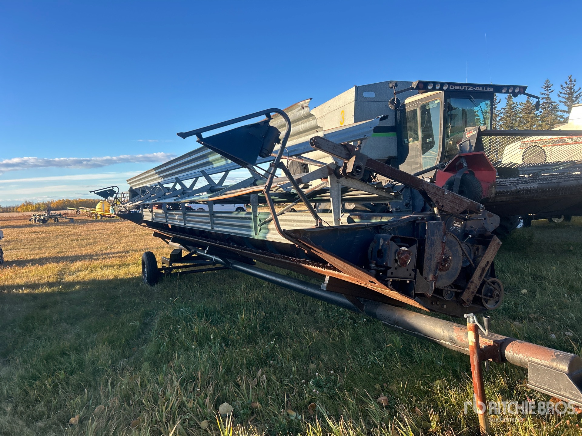 1998 Gleaner 700