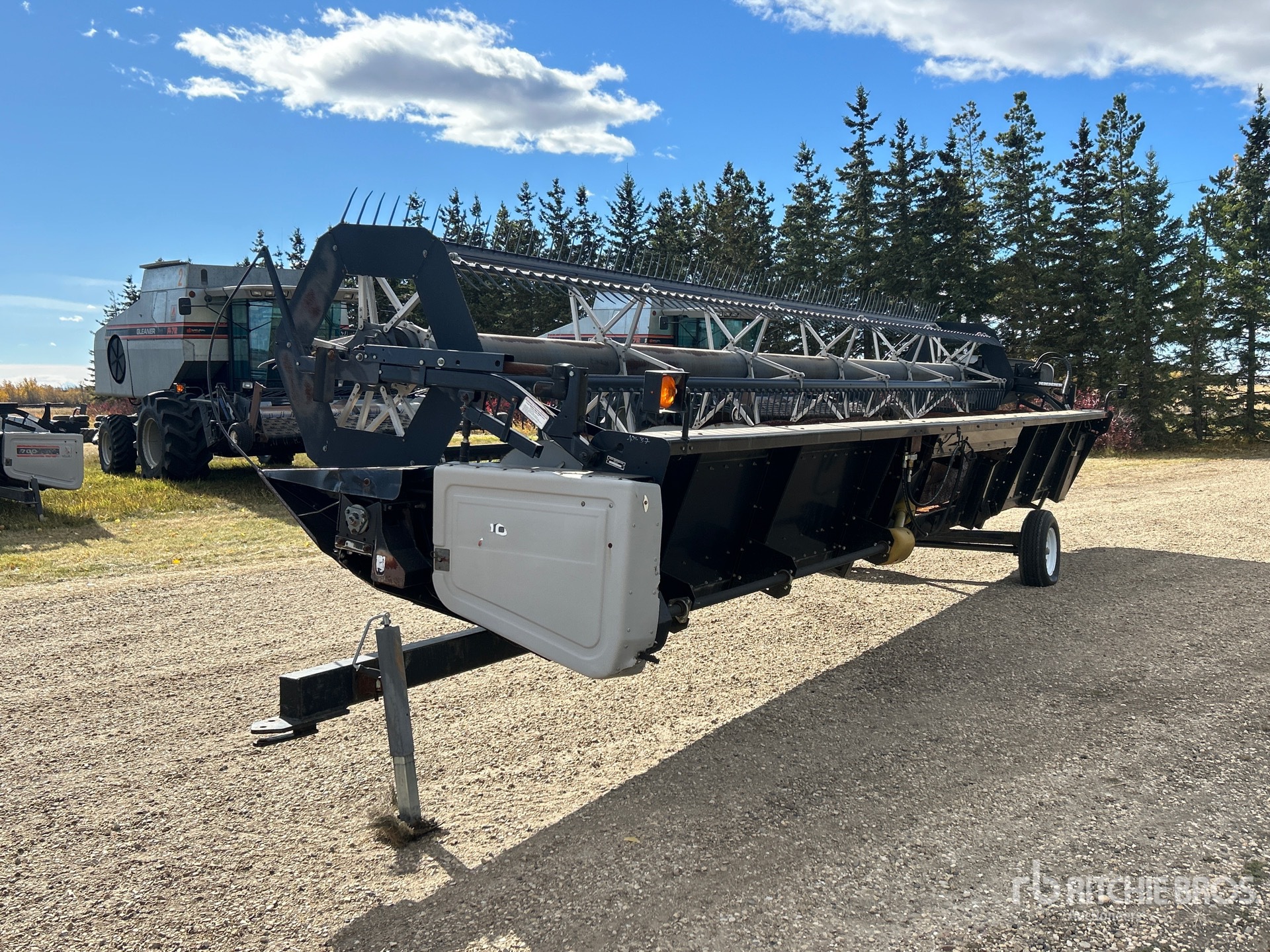 Gleaner 330