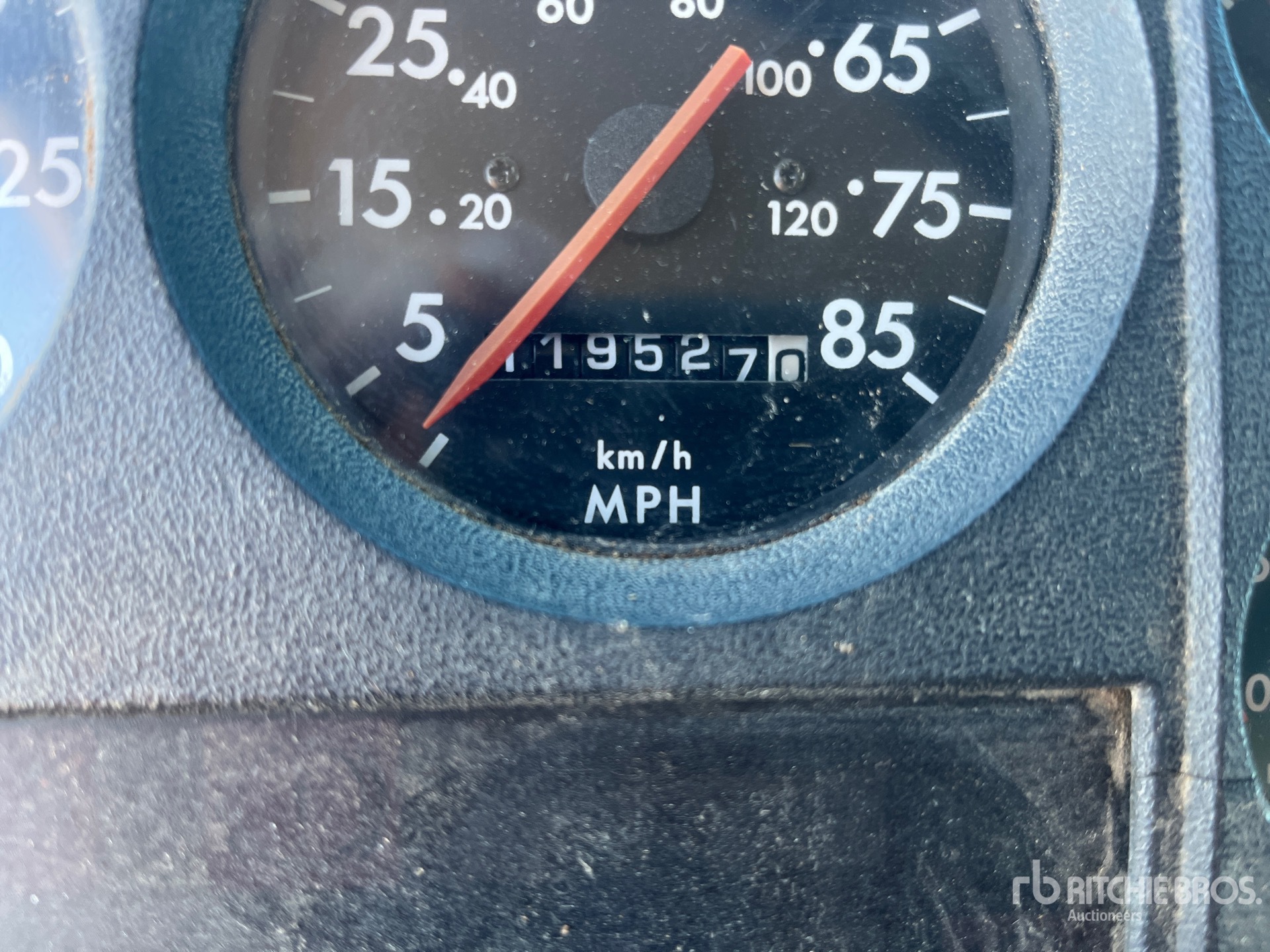 1998 Freightliner FL70