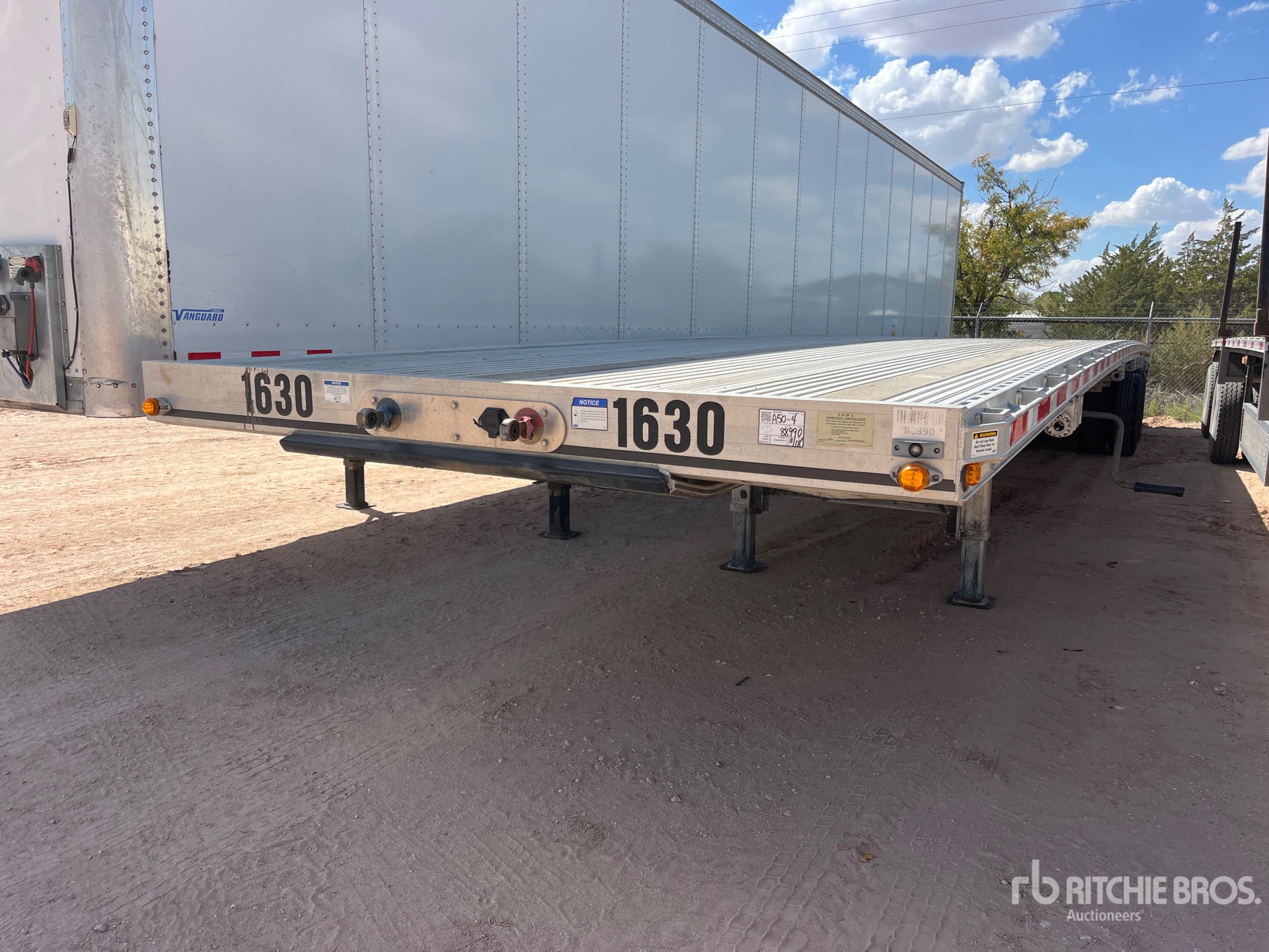 Photo of 2025 East 53 ft T/A