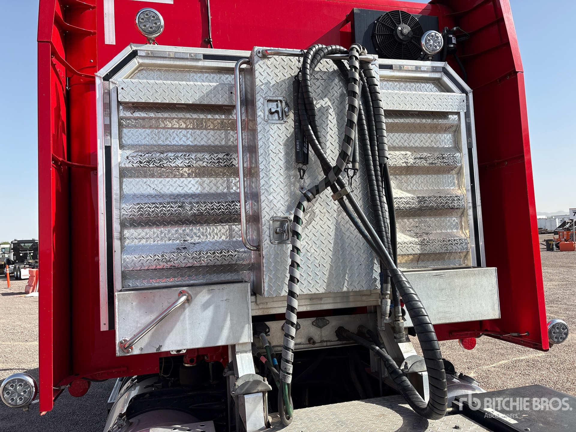 2020 Peterbilt 567