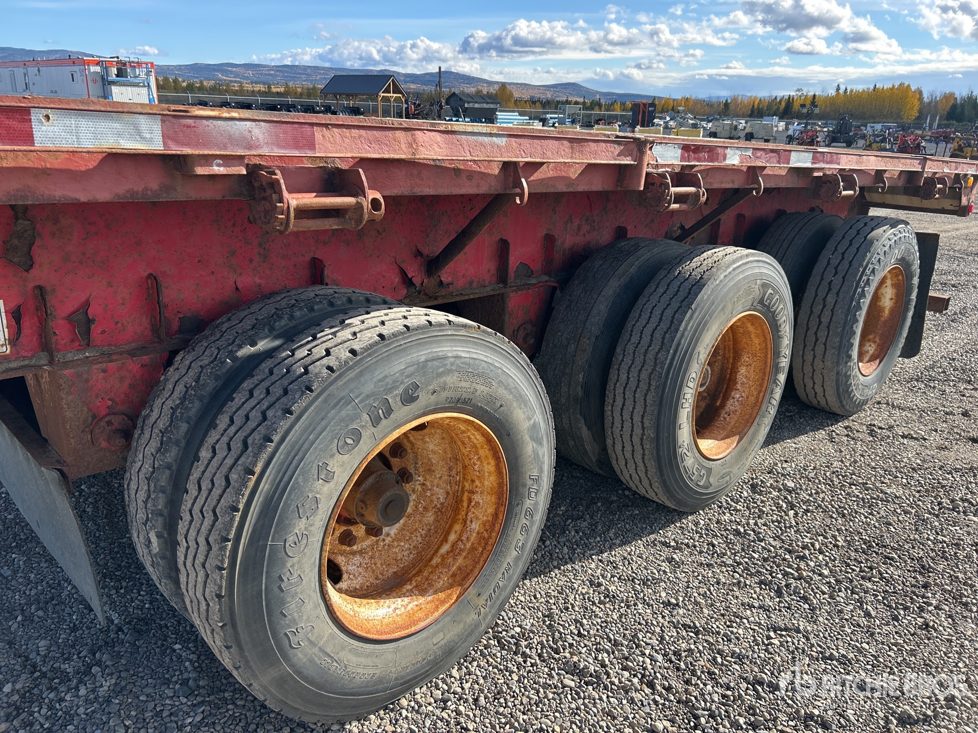 2006 Load King  53 FT TRI/A