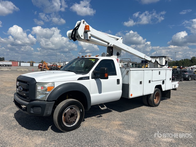 2015 Ford F-450 Bucket Truck
