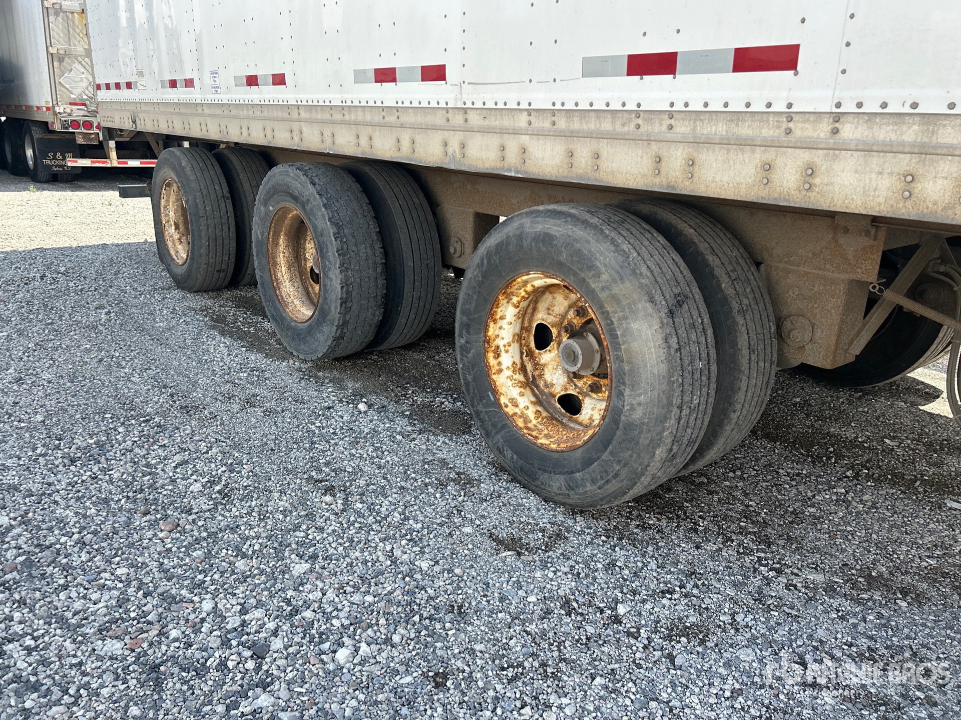 2006 Manac 53 FT X 102 IN TRI/A