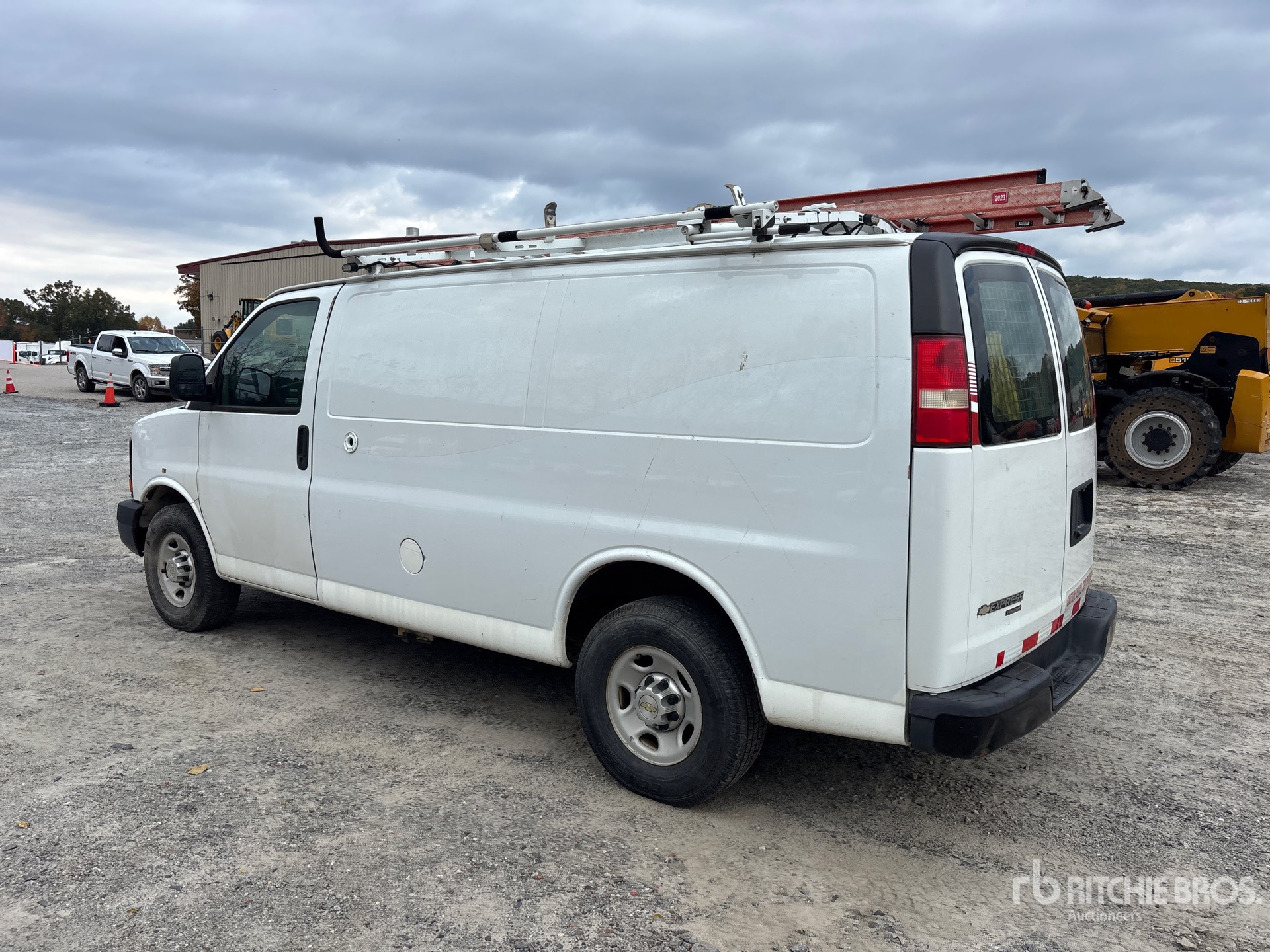 2013 Chevrolet EXPRESS 2500