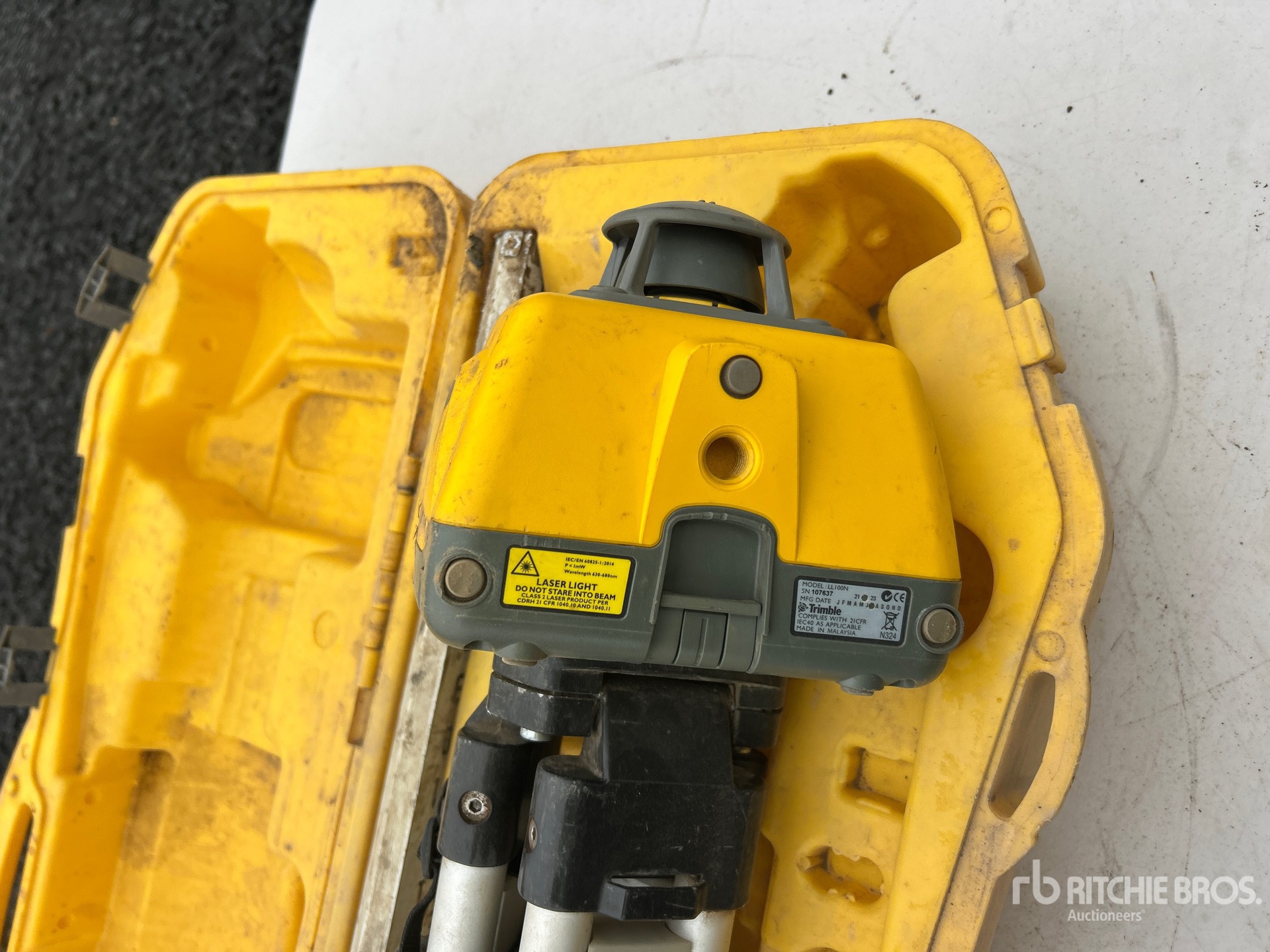 2022 Trimble LL100N