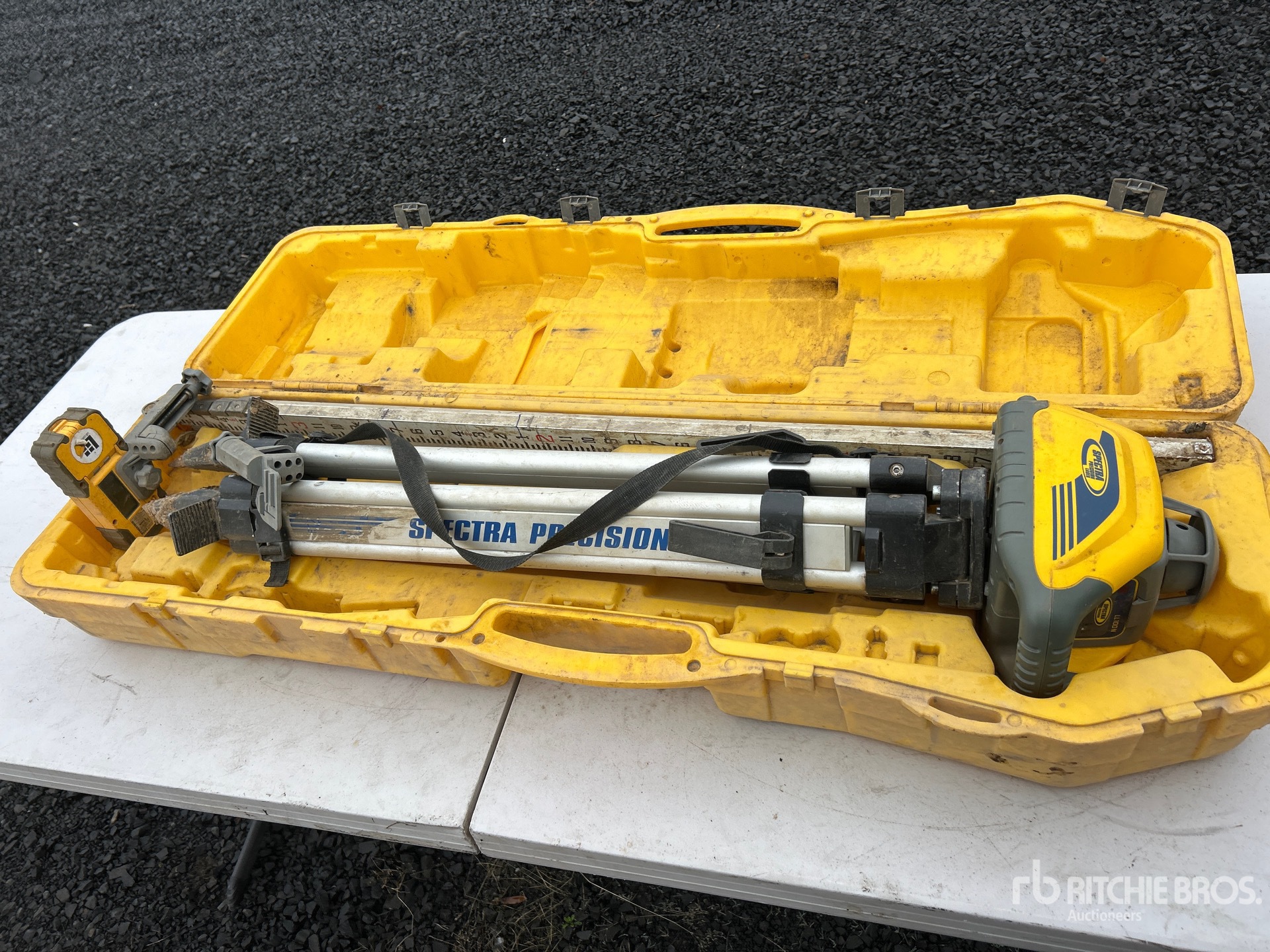 2022 Trimble LL100N