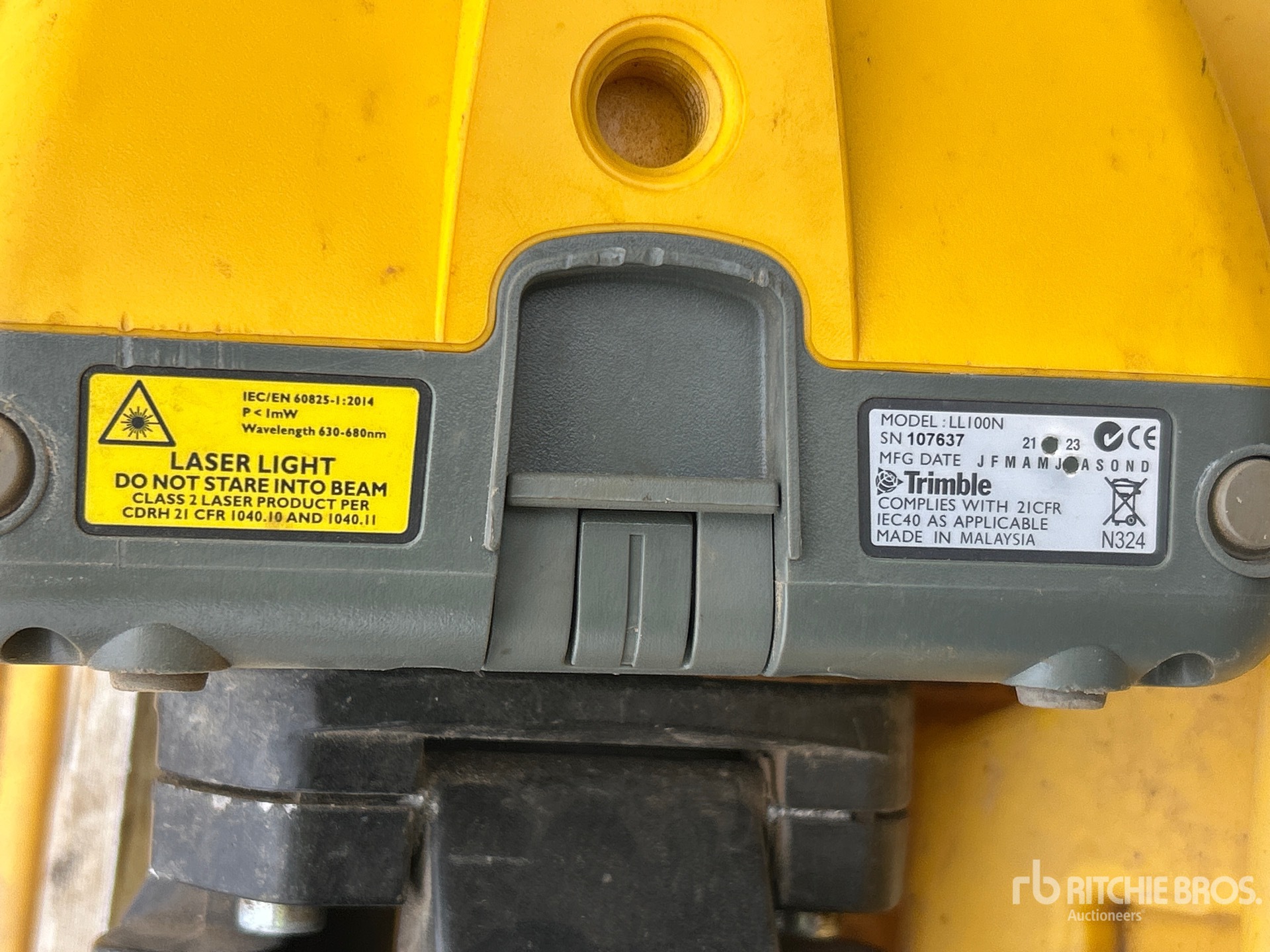 2022 Trimble LL100N