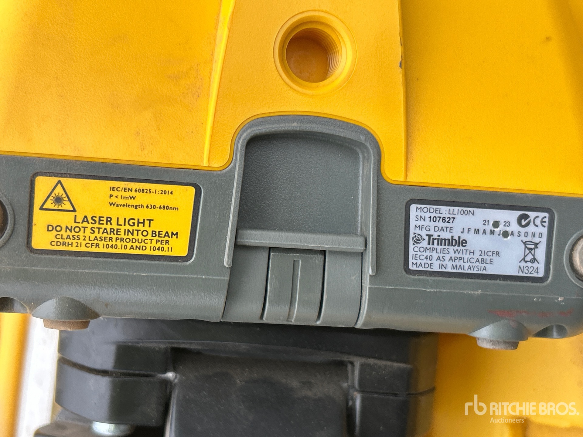 2022 Trimble LL100N