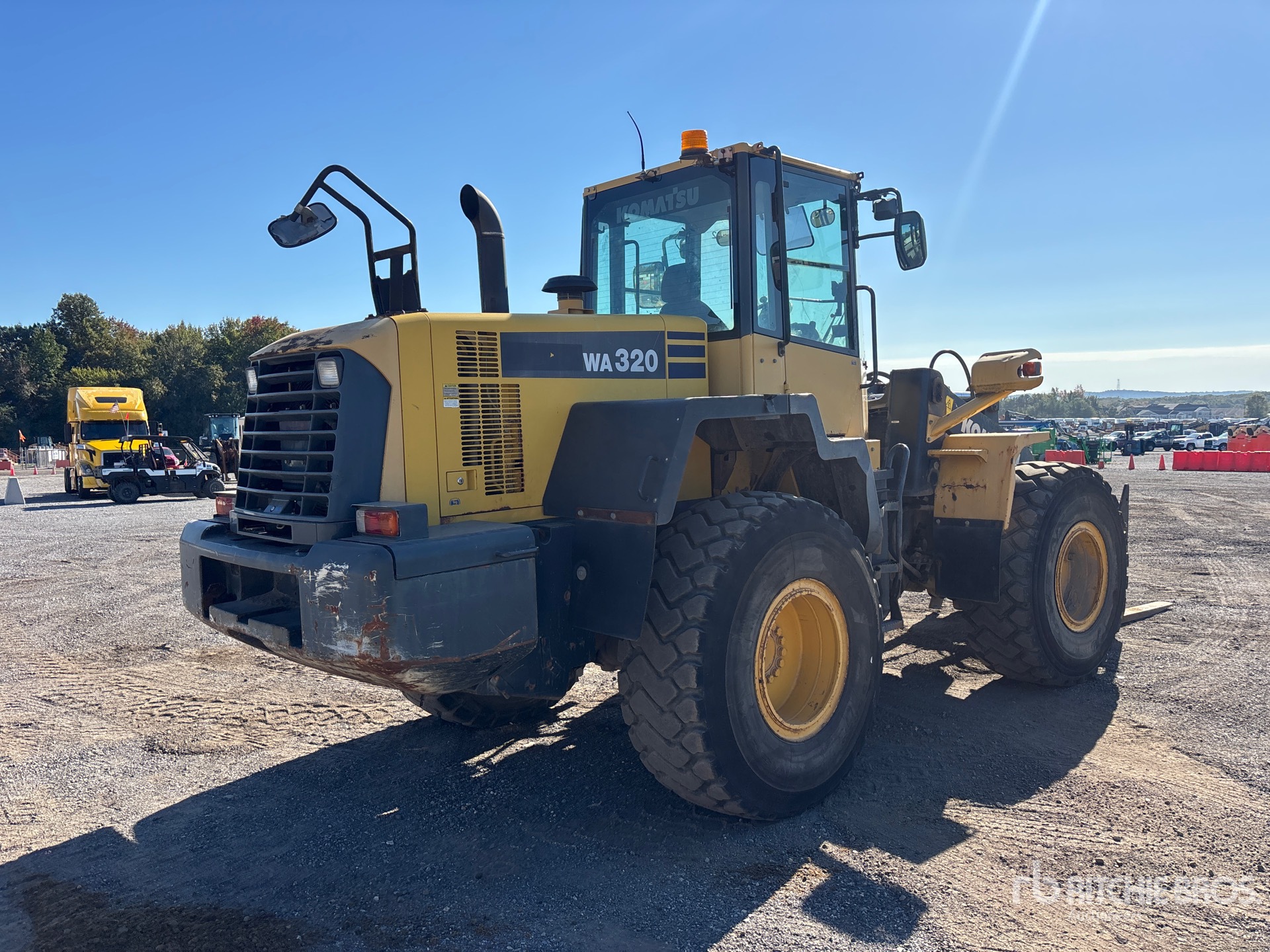 2010 Komatsu WA320-6