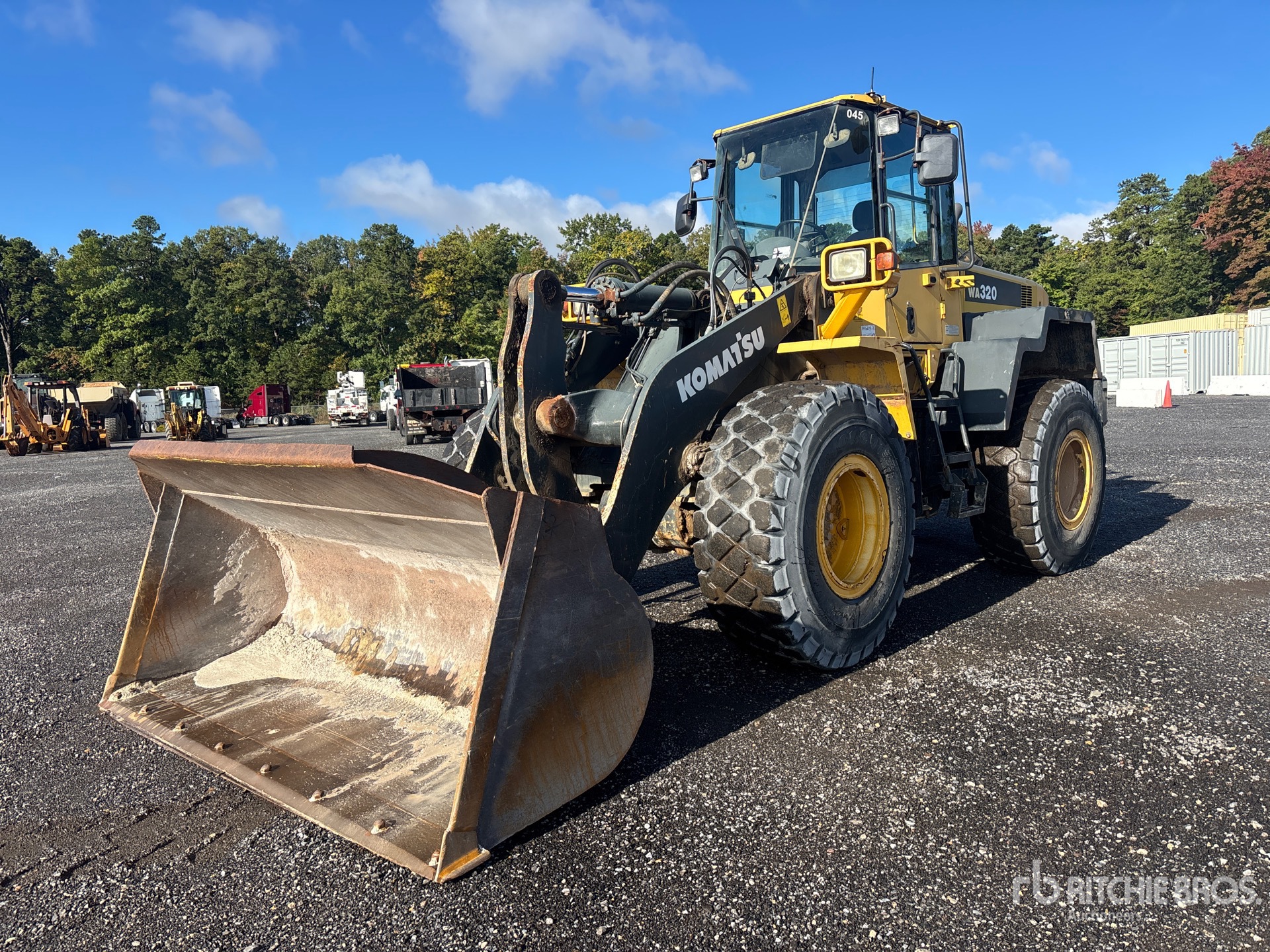 Photo of 2010 Komatsu WA320-6