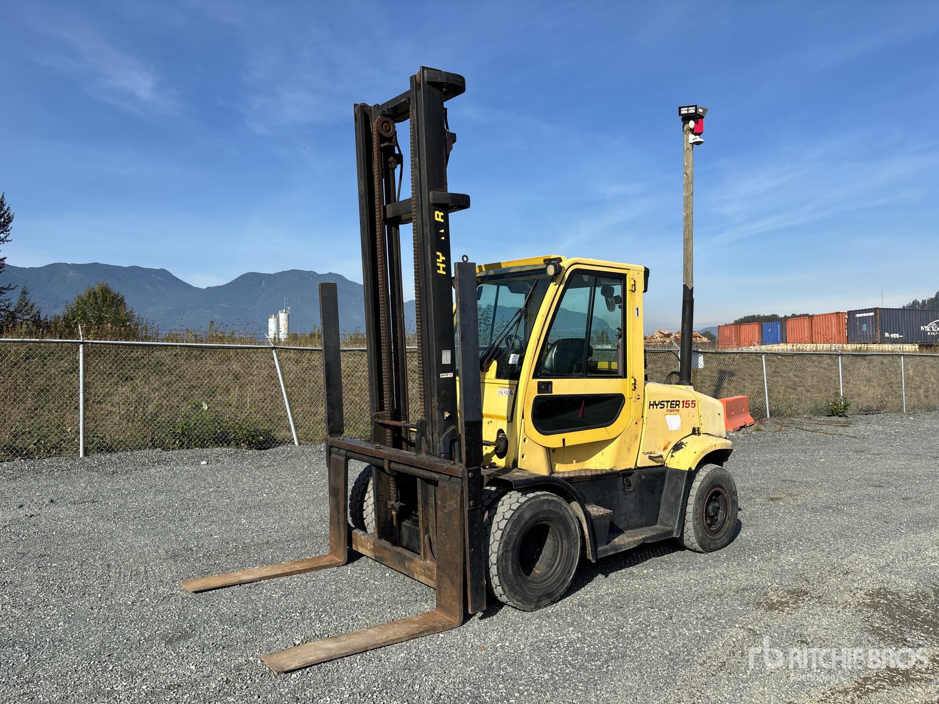 Photo of Hyster 13700 lb Pneumatic Tire