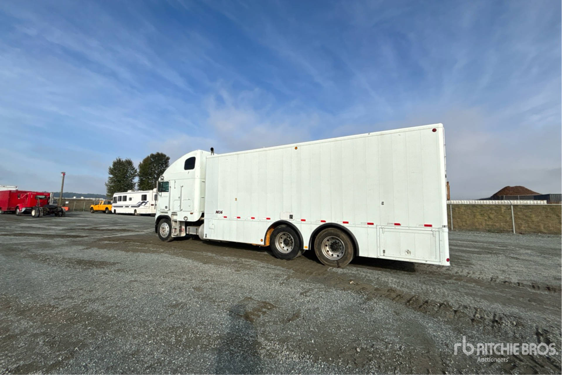 1995 Freightliner FLB