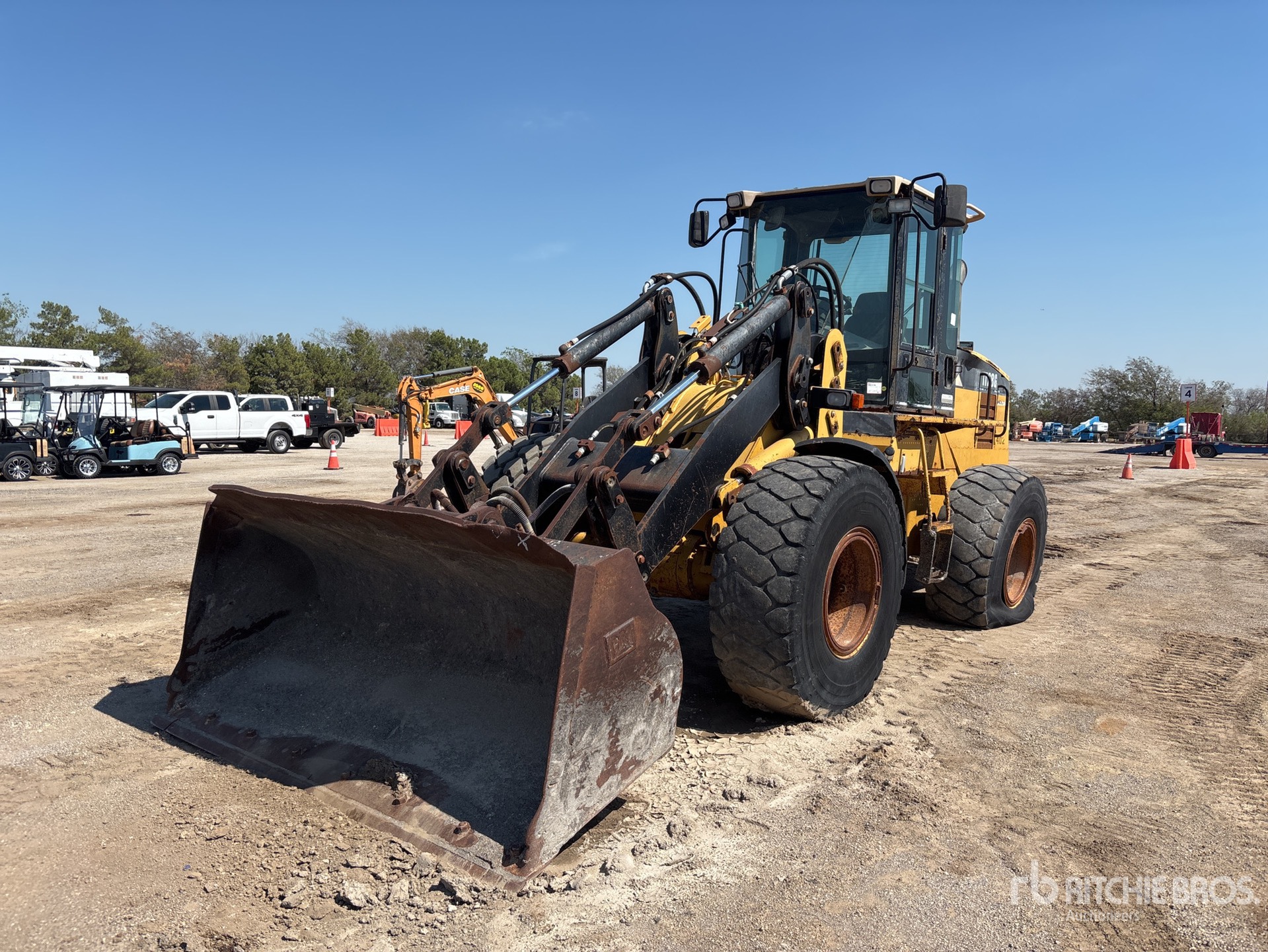 Photo of 2001 Caterpillar IT28G