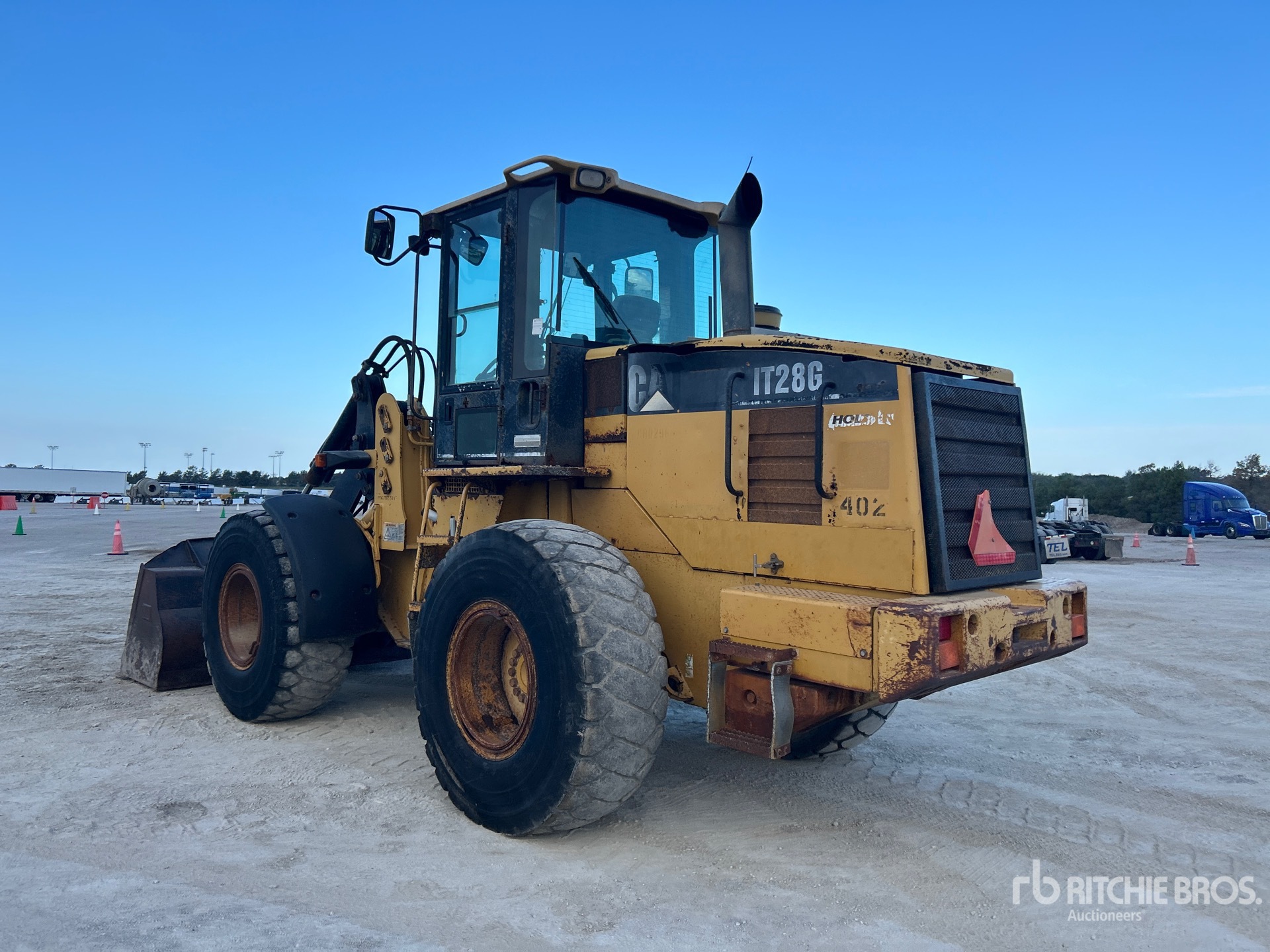 2001 Caterpillar IT28G