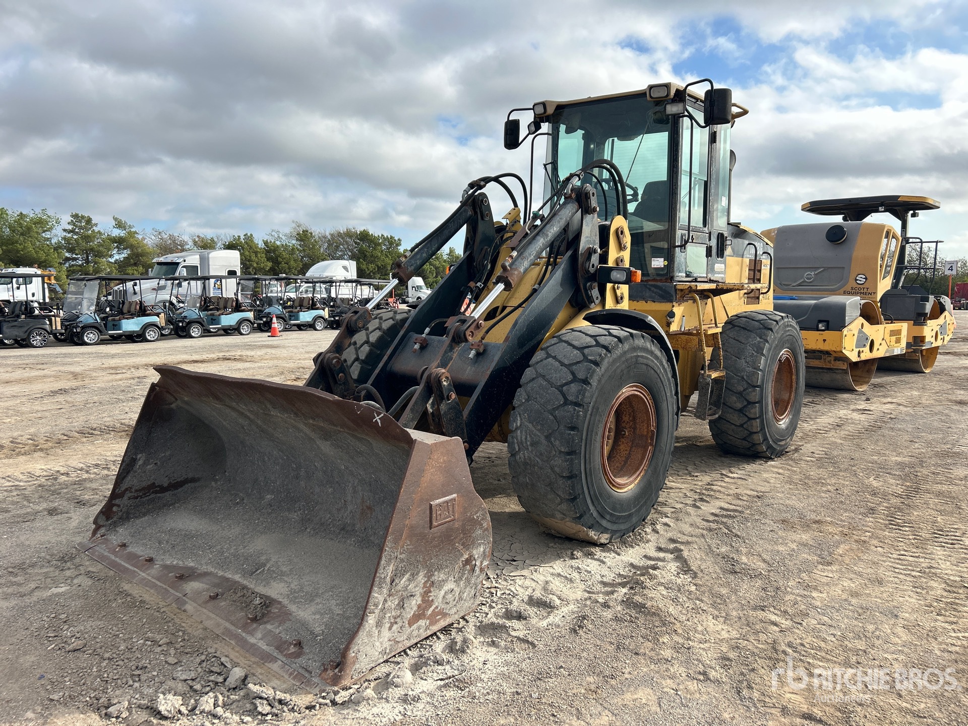 Photo of 2001 Caterpillar IT28G