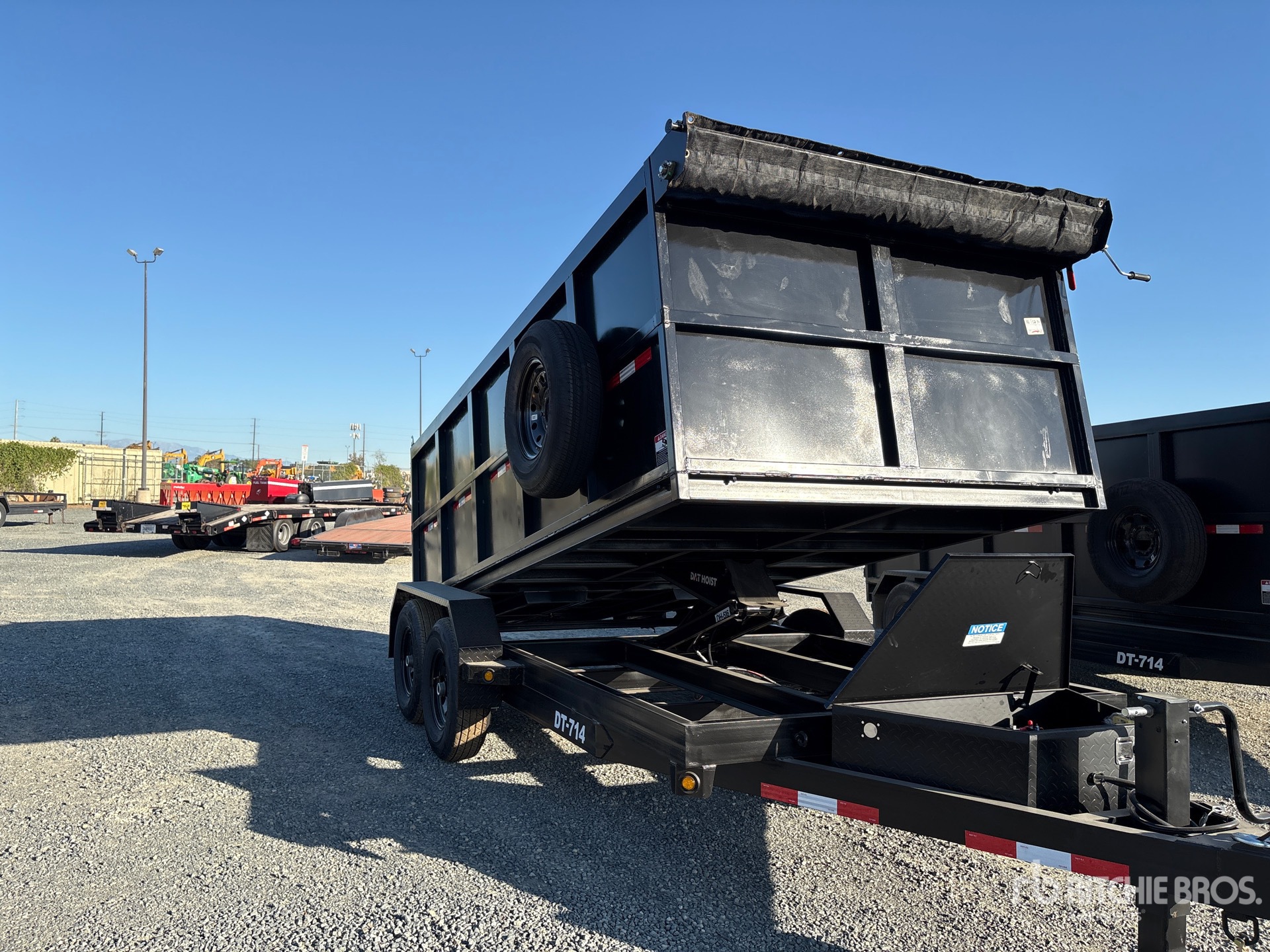 2027 DENTON 14 FT T/A