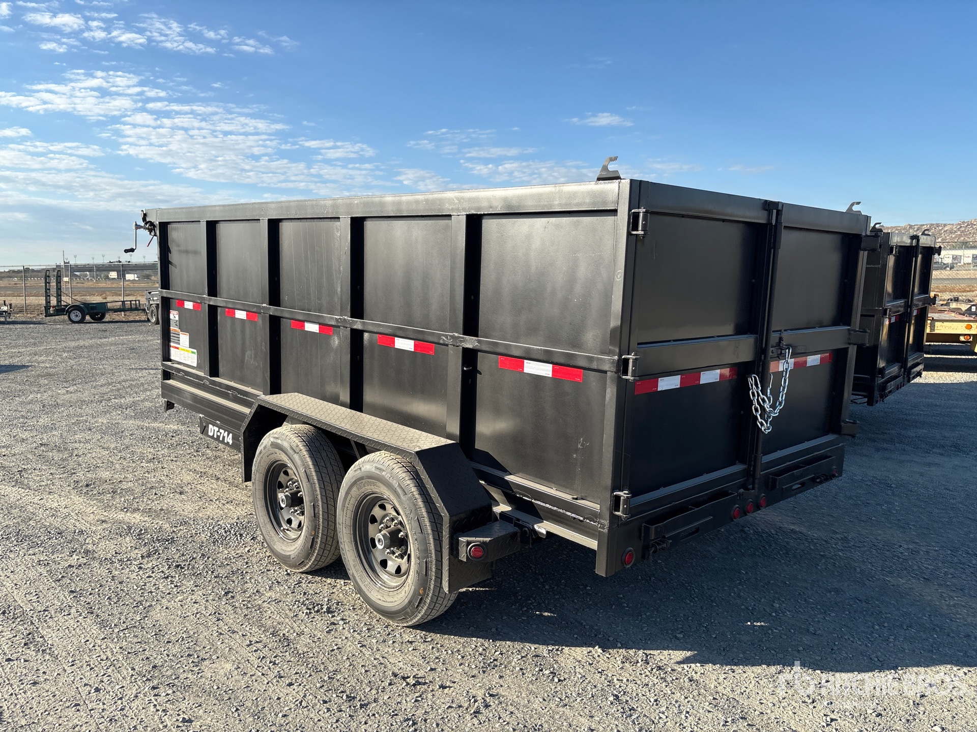 2027 DENTON 14 FT T/A