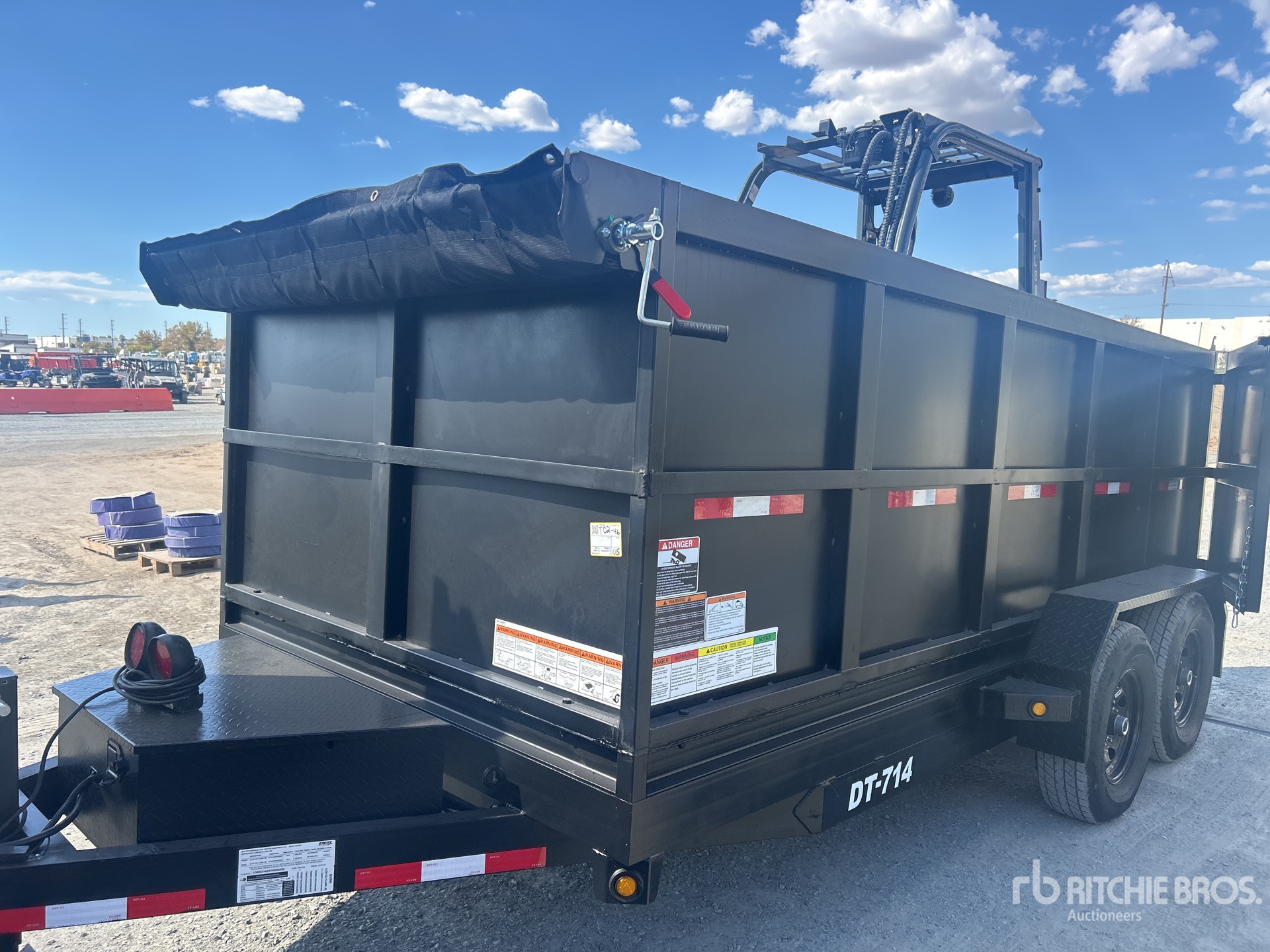 2027 DENTON 14 FT T/A