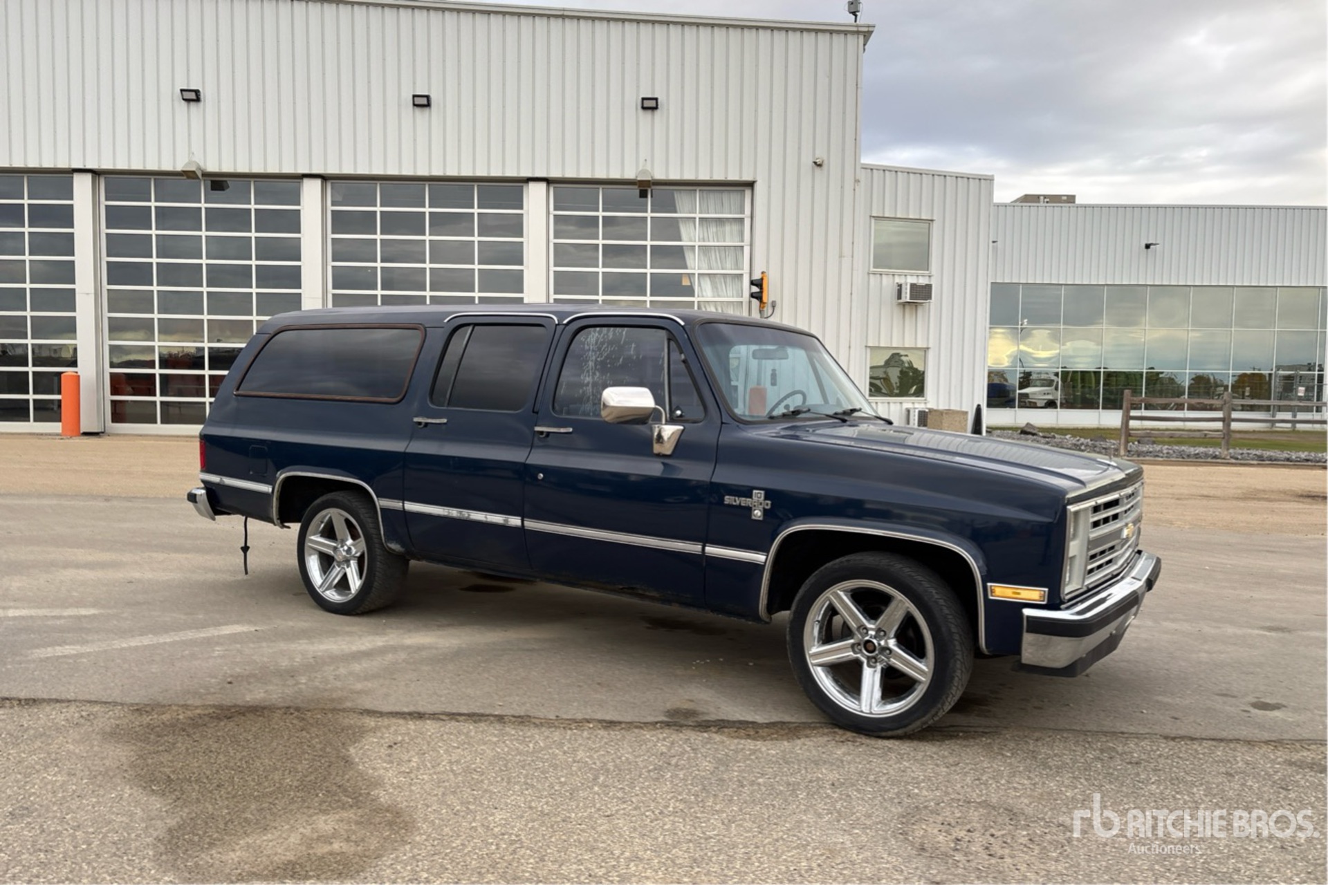 1984 Chevrolet SUBURBAN C10