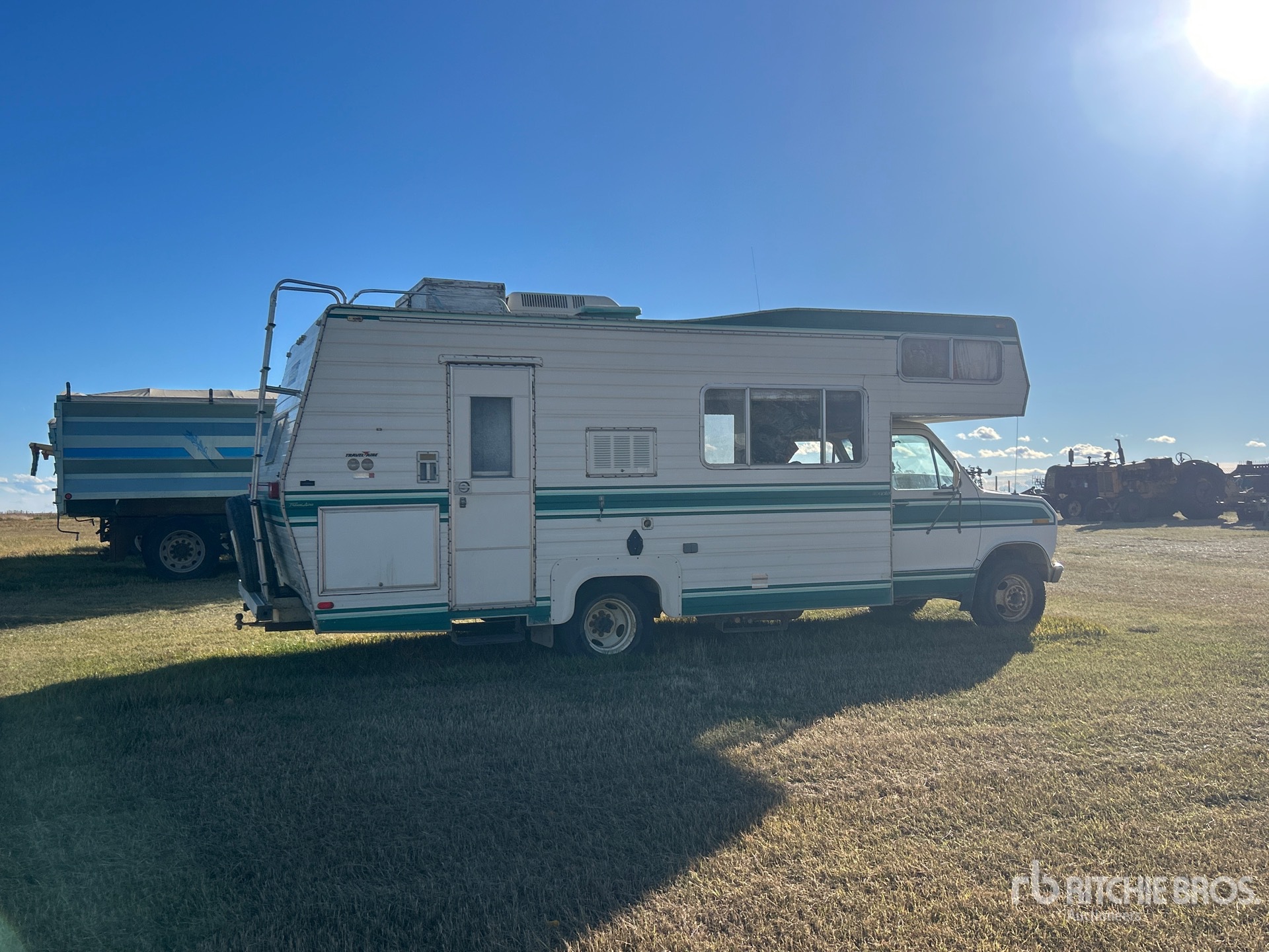 1978 Ford TRAVELAIRE